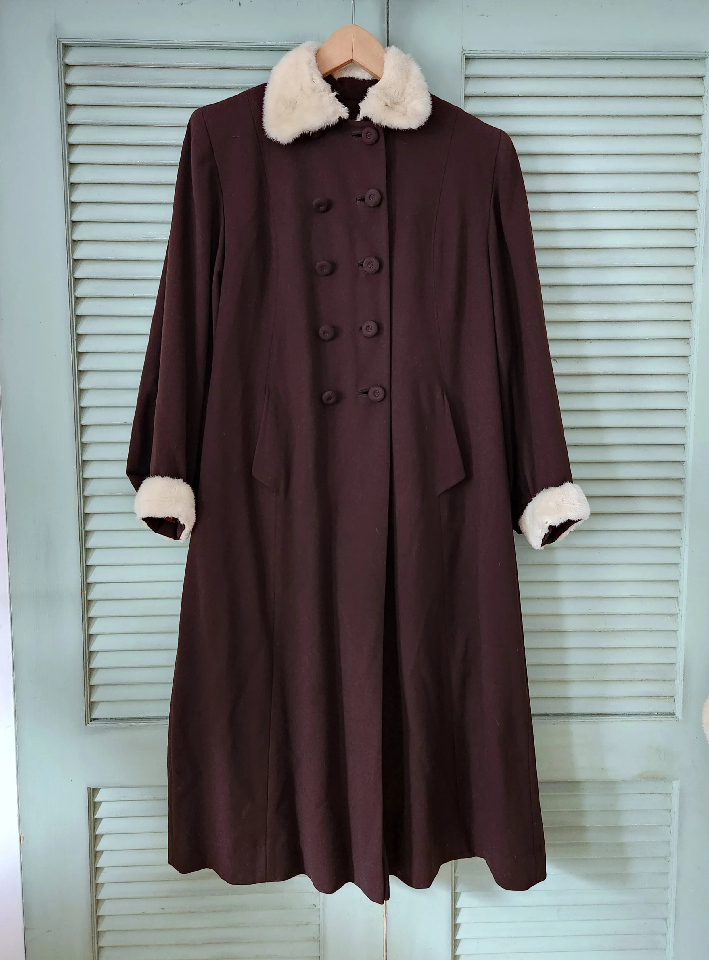 30s/40s Double Breast Fur Trim Long Brown Wool Swing Coat By Laro Co. - Image 14