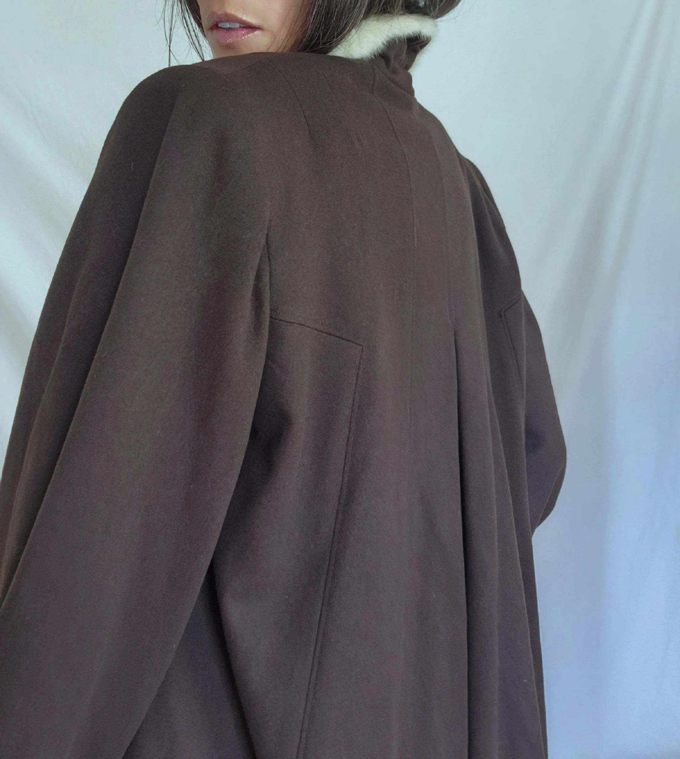 30s/40s Double Breast Fur Trim Long Brown Wool Swing Coat By Laro Co. - Image 6