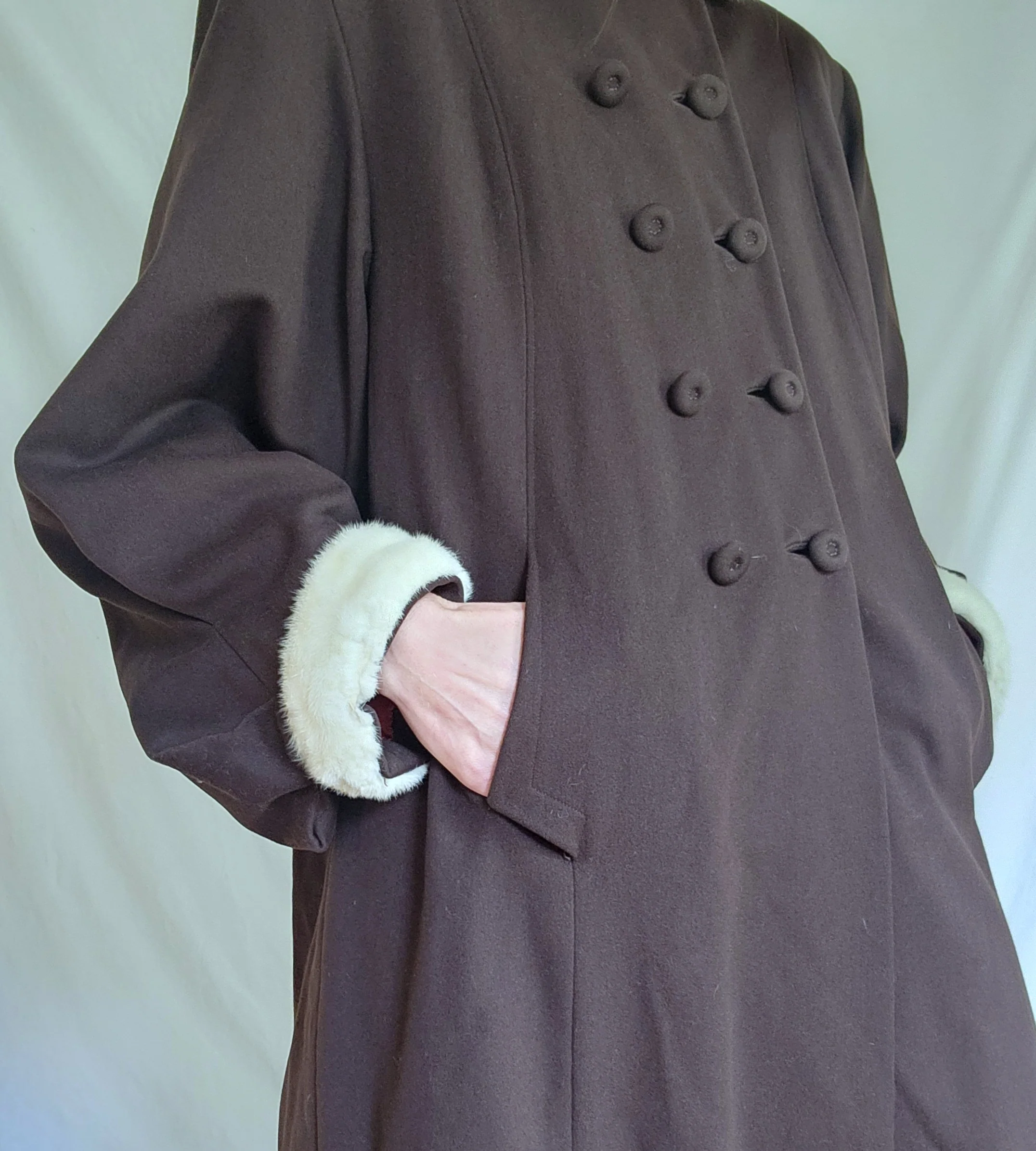 30s/40s Double Breast Fur Trim Long Brown Wool Swing Coat By Laro Co. - Image 7