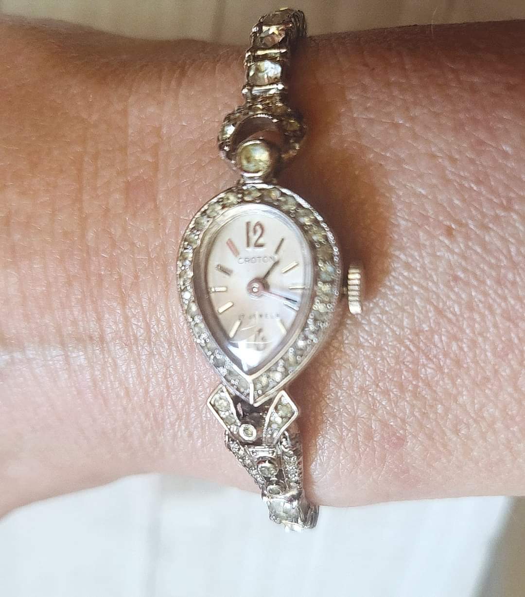 30s/40s Exquisite Platinum Diamond Art Deco Wrist Watch By Croton - Image 2