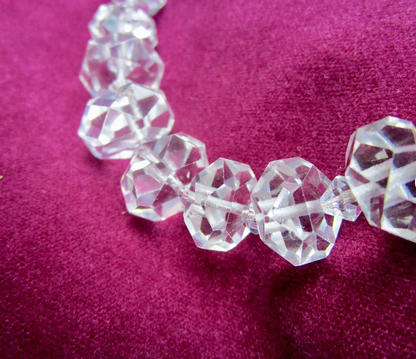 30s/40s Graduated Crystal Bead Necklace Of 16.5 Inches - Image 3