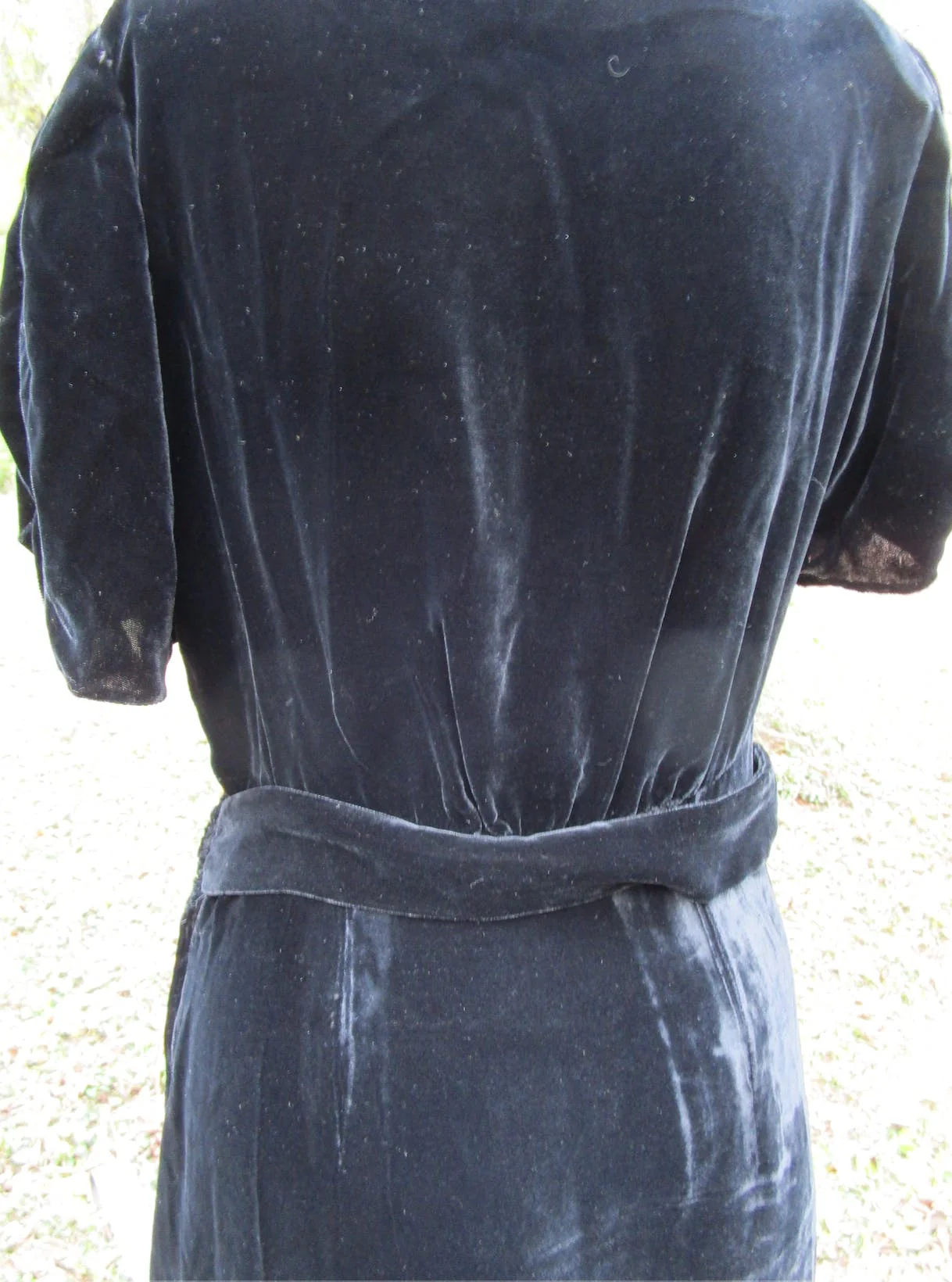 30s/40s Jet Black Velvet Dress With Ruching Art Deco - Image 2