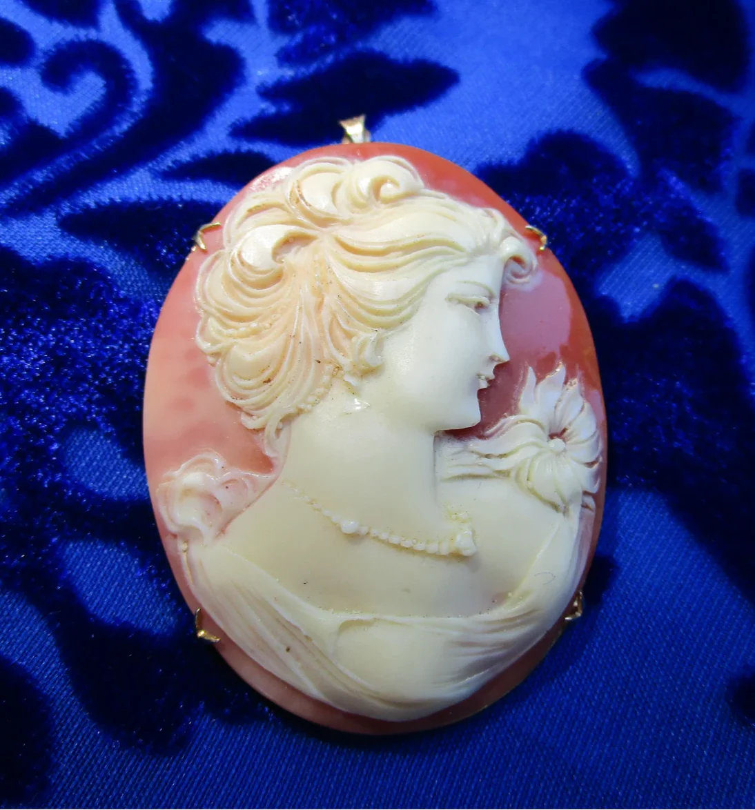 30s/40s Lyrical Lady Shell Cameo Pendant Or Brooch - Image 4