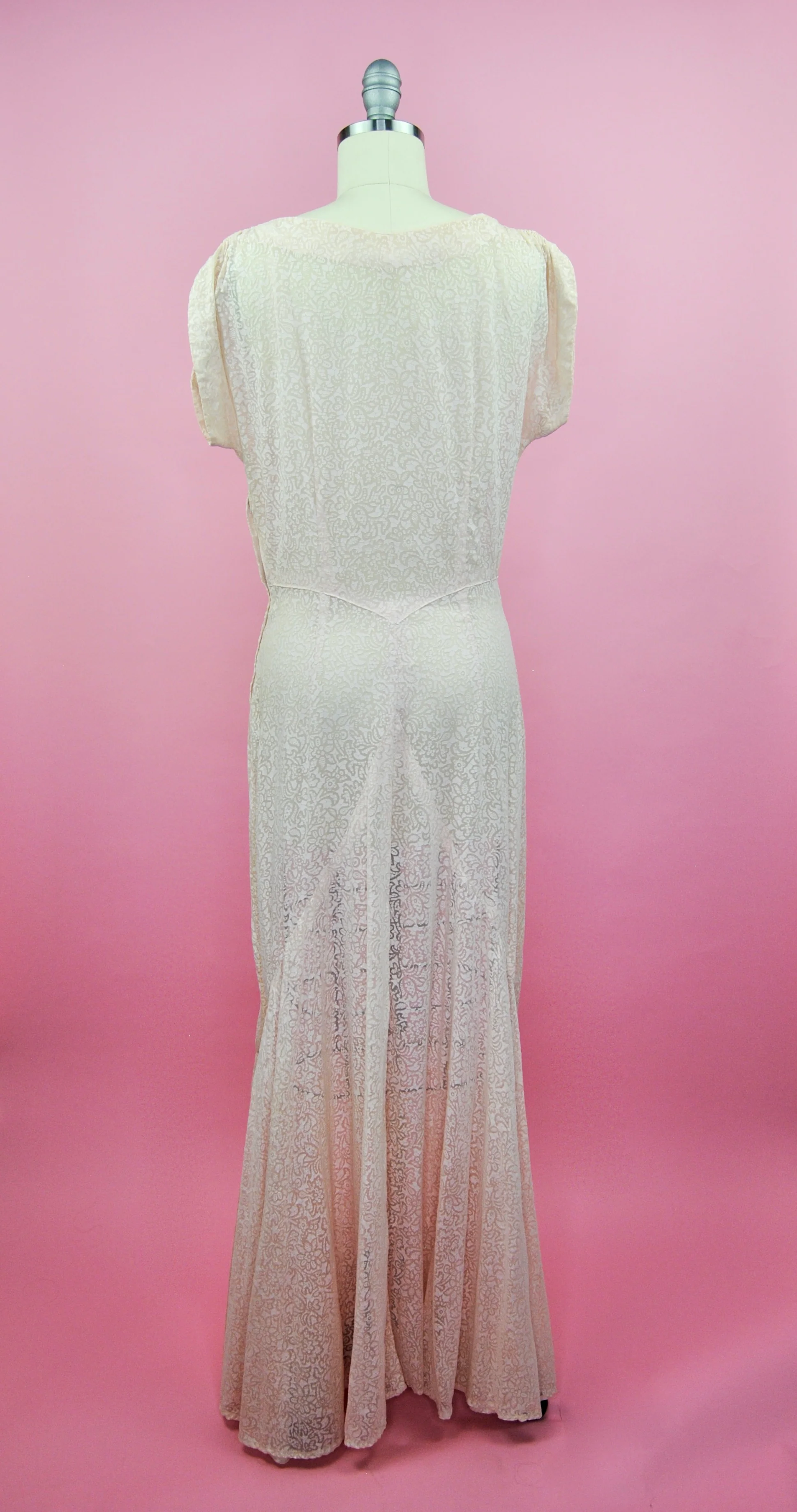 30s Pale Pink Sheer Patterned Lawn Dress Or Gown - Image 12