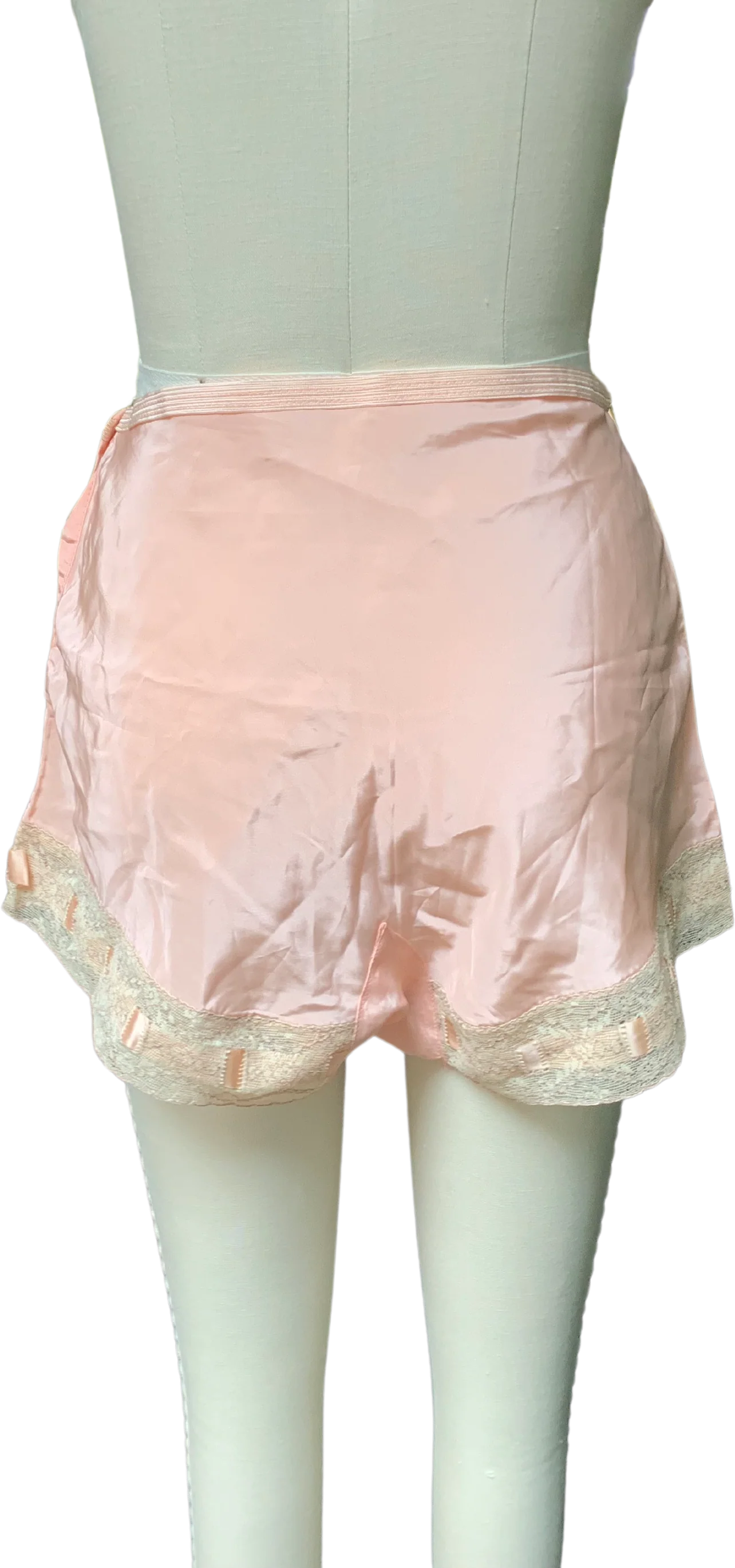 30s/40s Silky Peach Rayon And Ecru Lace Step Ins Tap Pants - Image 2