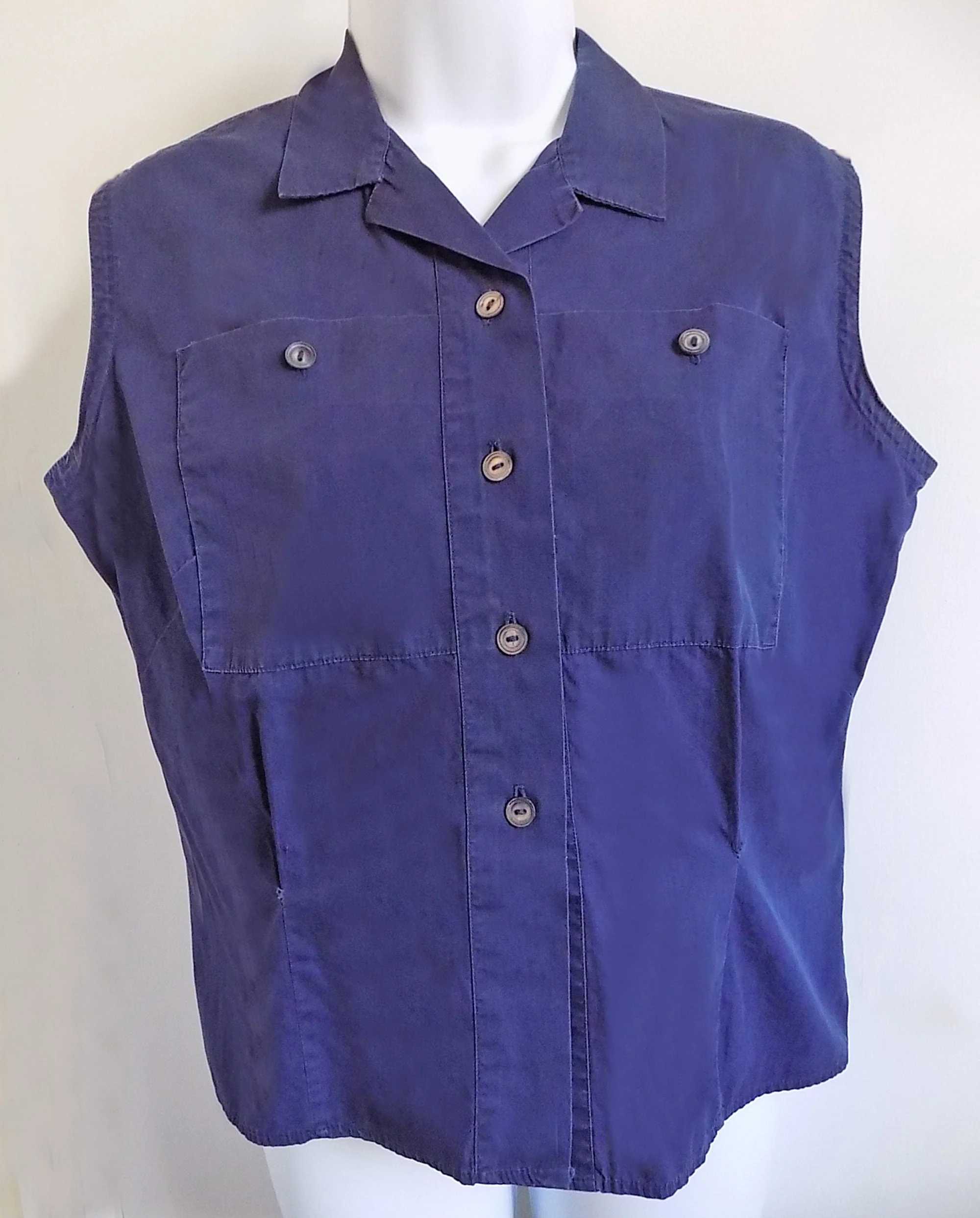 30s 50s Sleeveless Navy Blue Blouse with 2 Large Breast Pockets and Original Buttons Rockabilly Athletic Clam Diggers by Judy Bond - Image 3