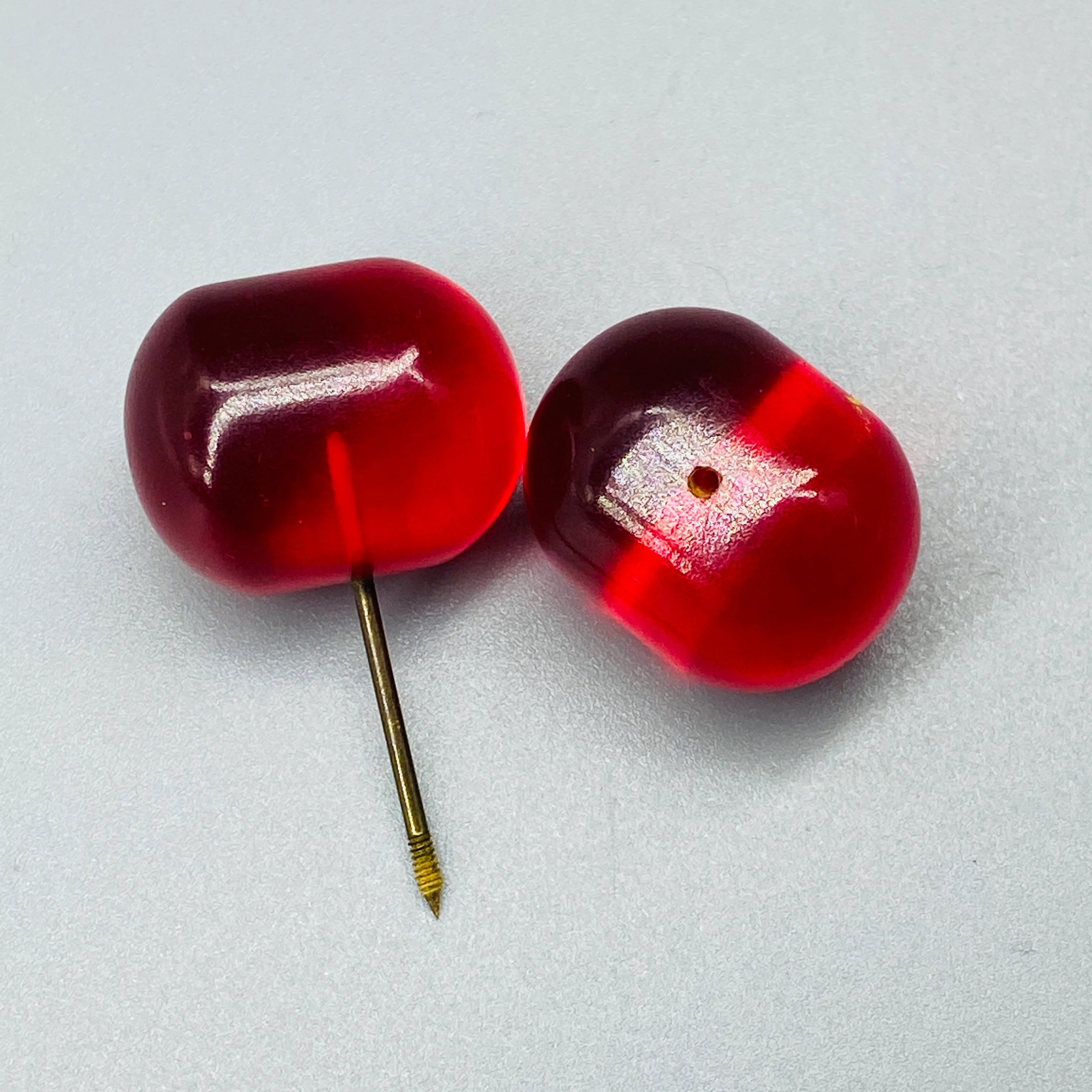 30s Cherry Red Lucite Jabot Pin For Hat Shawl, Lapel - Image 5