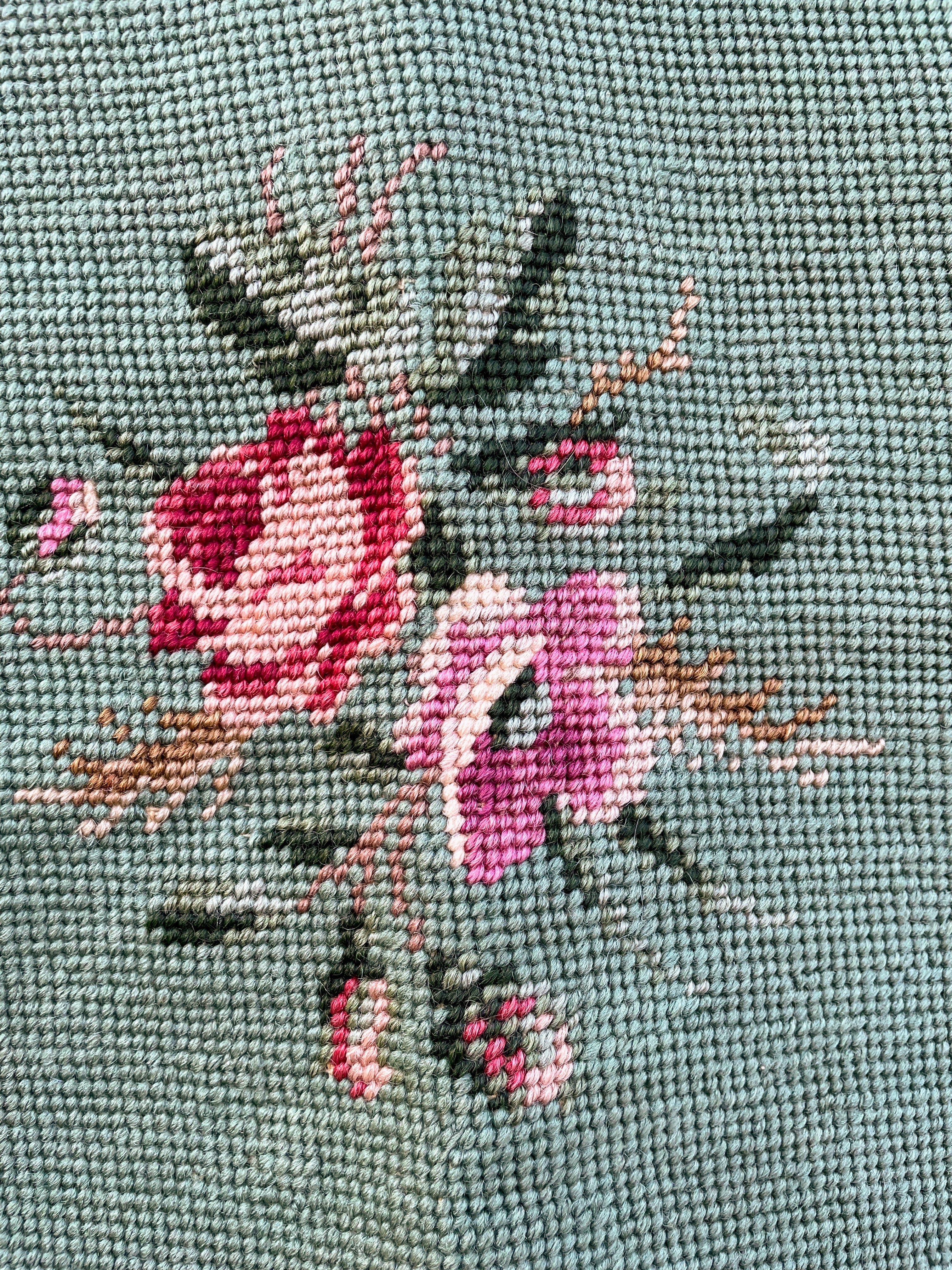 30s Green Wool Needlepoint Chair Cushion Cover Roses - Image 3