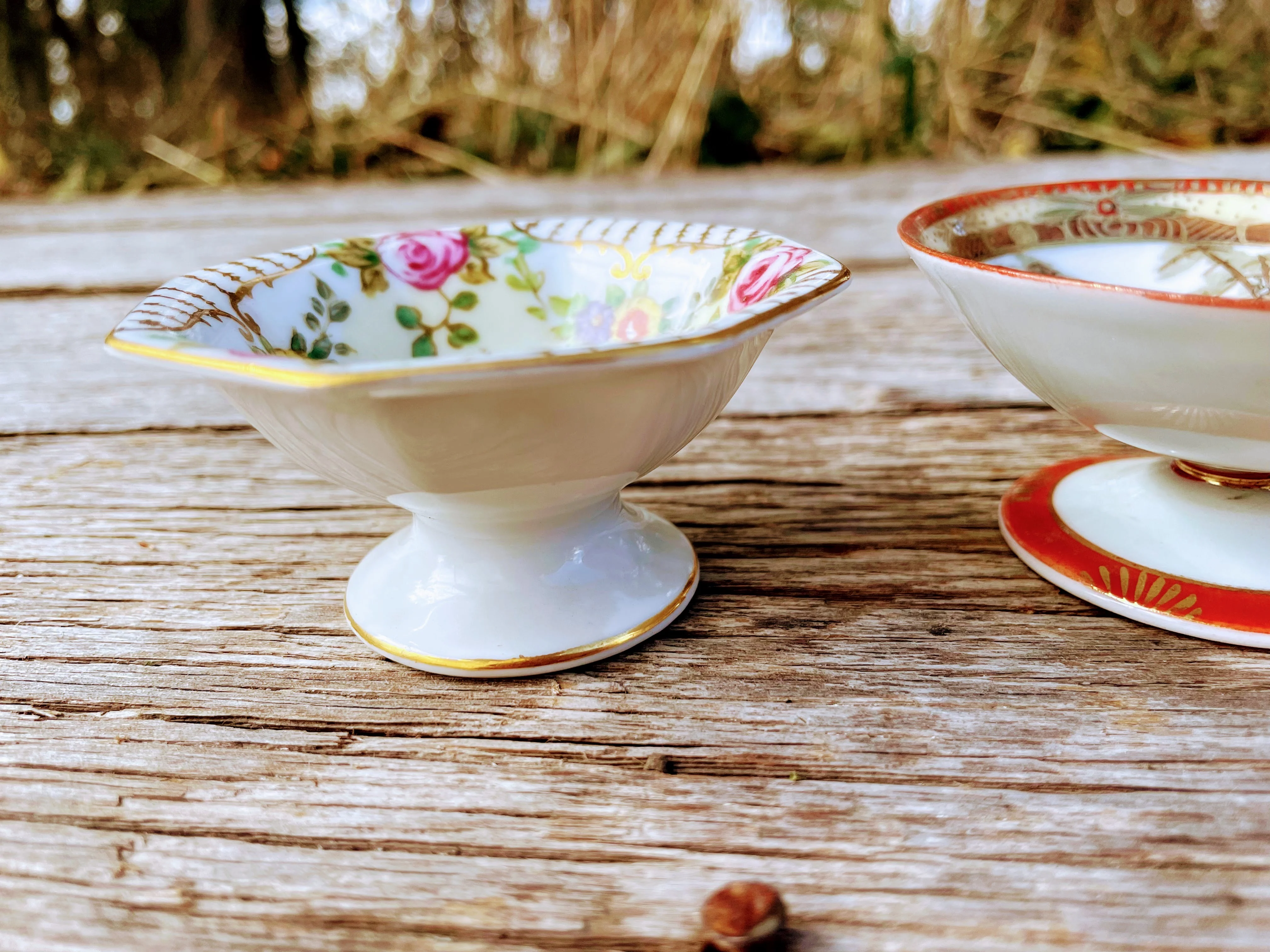 30s Hand Painted Lot Of Small Pedestal Sauce Bowls By Nippon - Image 11