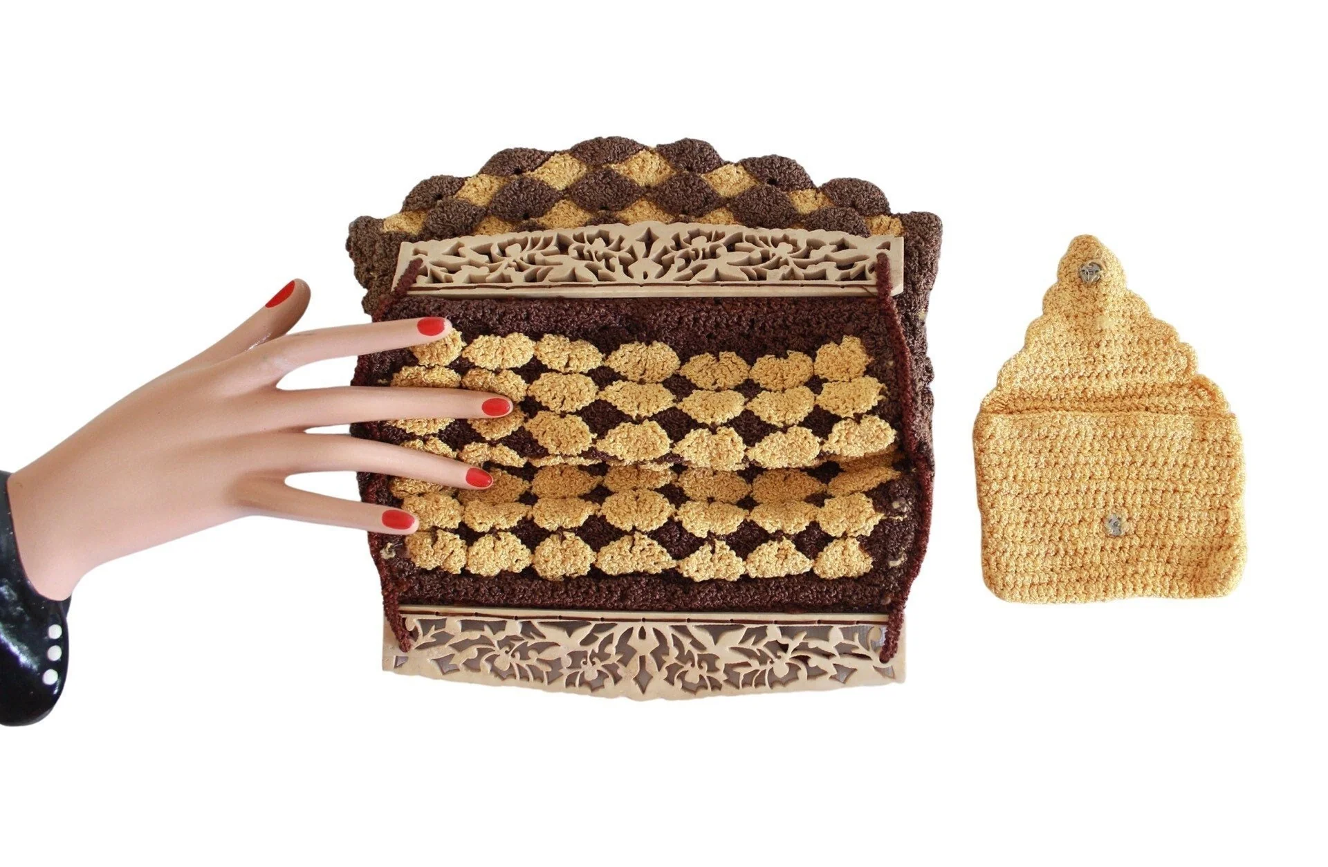 30s Mustard Yellow and Brown Crocheted with Carved Celluloid Frame Deco Purse - Image 6