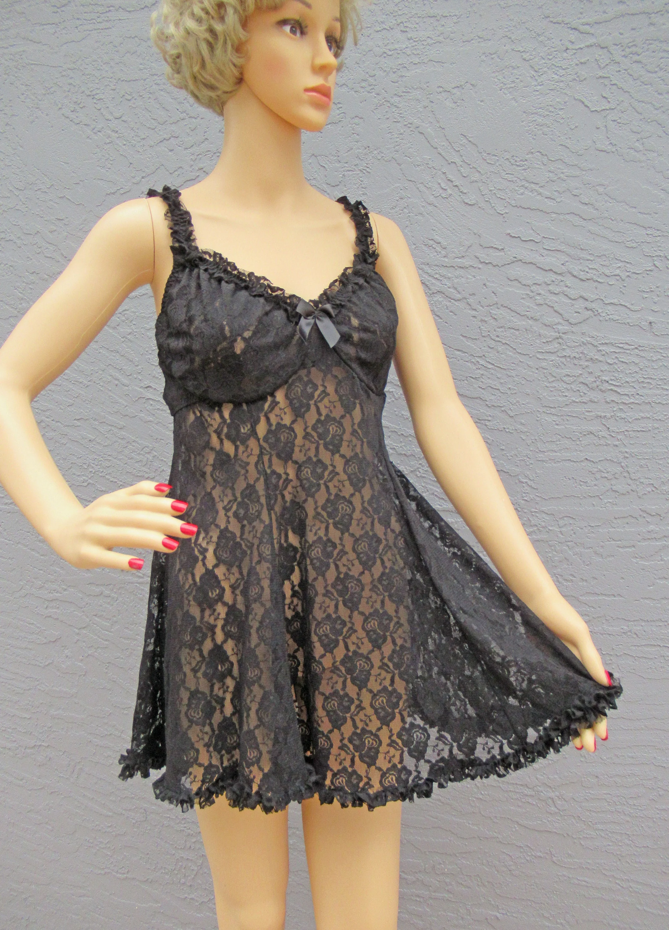 34-38 Bust Lace Babydoll Gown Low Cut V-Neck, Underwire Bra Stretch Empire Top, Seductive Wear Cinema Etoile Sheer Black, Wide Skirt Vtg - Image 9