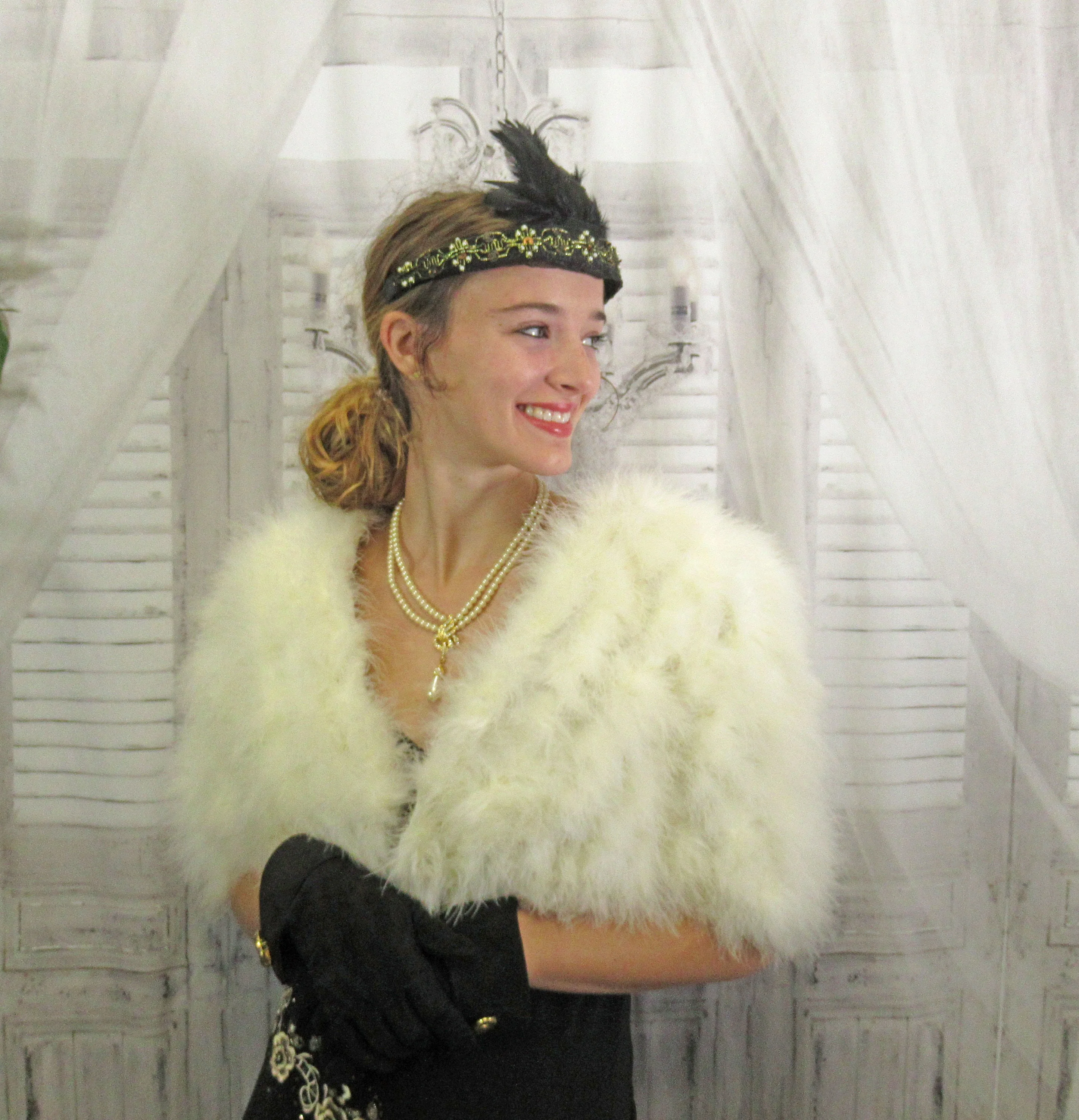 34 Bust Faux Fur Shrug Cachet 70s White Fluffy Rabbit, Lined, Short Sleeves, Front Hooks Or Wear Open, Bridal, Event/party Wear Vtg - Image 9
