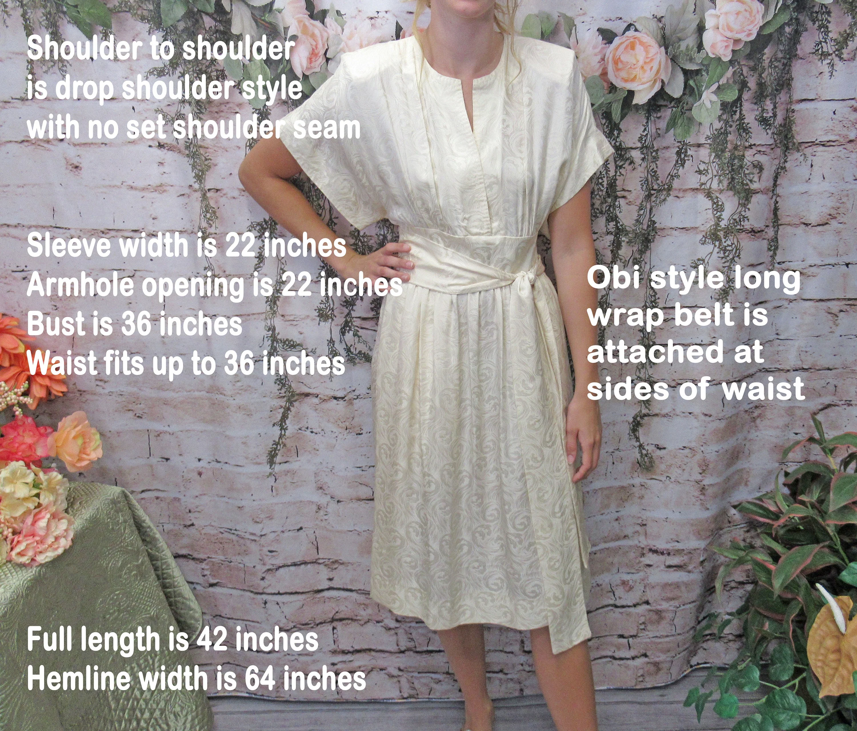 36 Bust Robe Style Dress Attached Obi Wrap Long Belt 80s Wide Sleeve V-Neck Cream White Silk Knee Length Saks 5th Avenue Label Vtg - Image 4