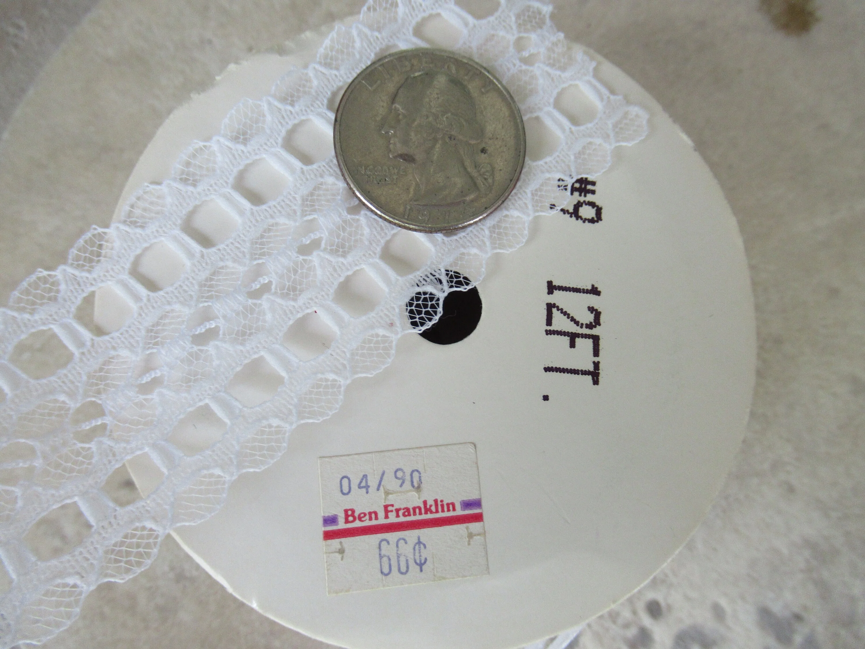 4 Yards Sheer Lace 1. 25 Inch Wide Trim 1 Continuous Piece Classic White Flat Floral Double Row Lace Use for Trims Dresses Crafts Vtg - Image 9