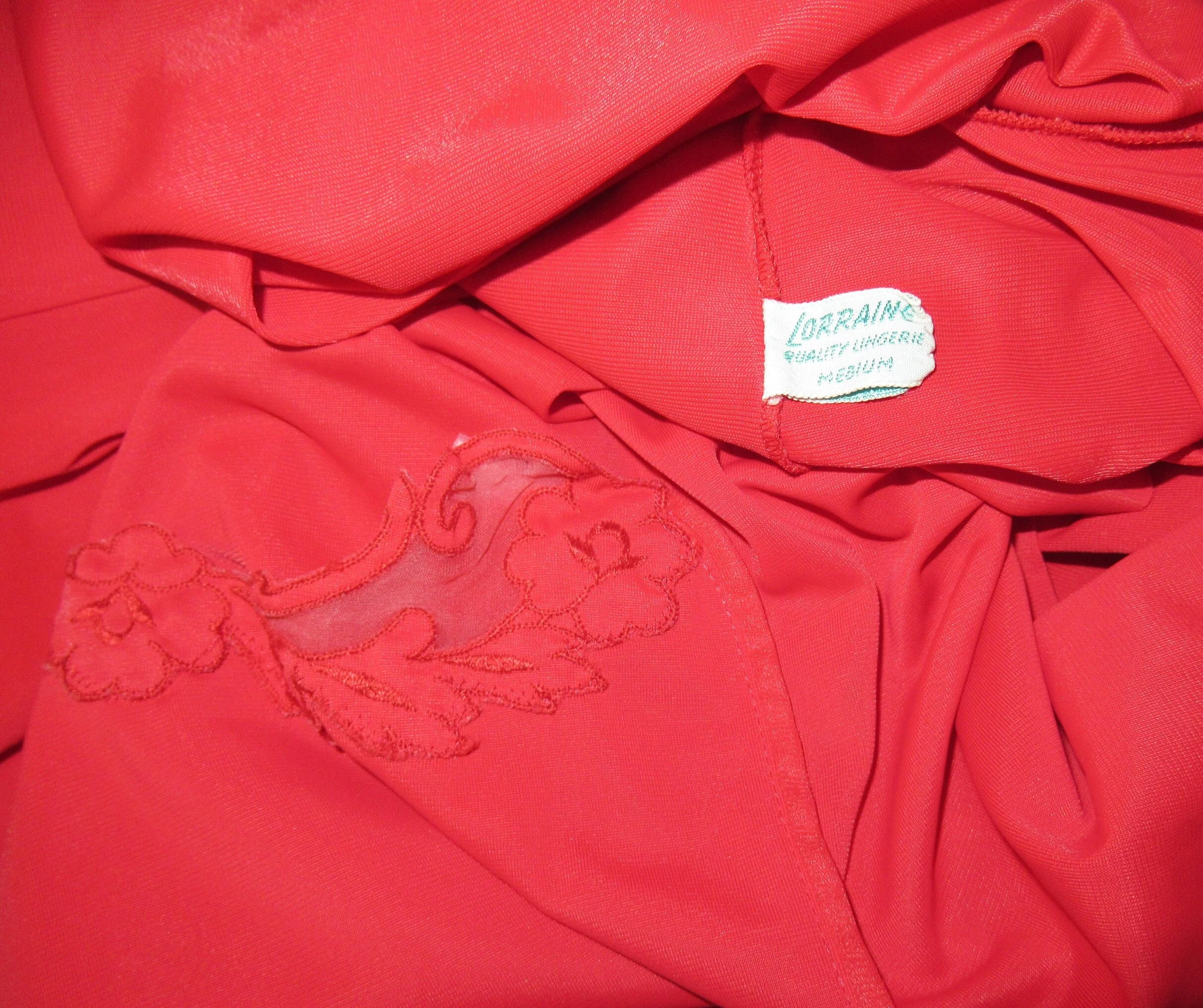 40 Bust Sz Med Robe Quality Lingerie Logo Red Nylon Quarter Length Sleeve Peter Pan Collar Floral Lace Button Front and Pocket Made In Usa by Lorraine - Image 6