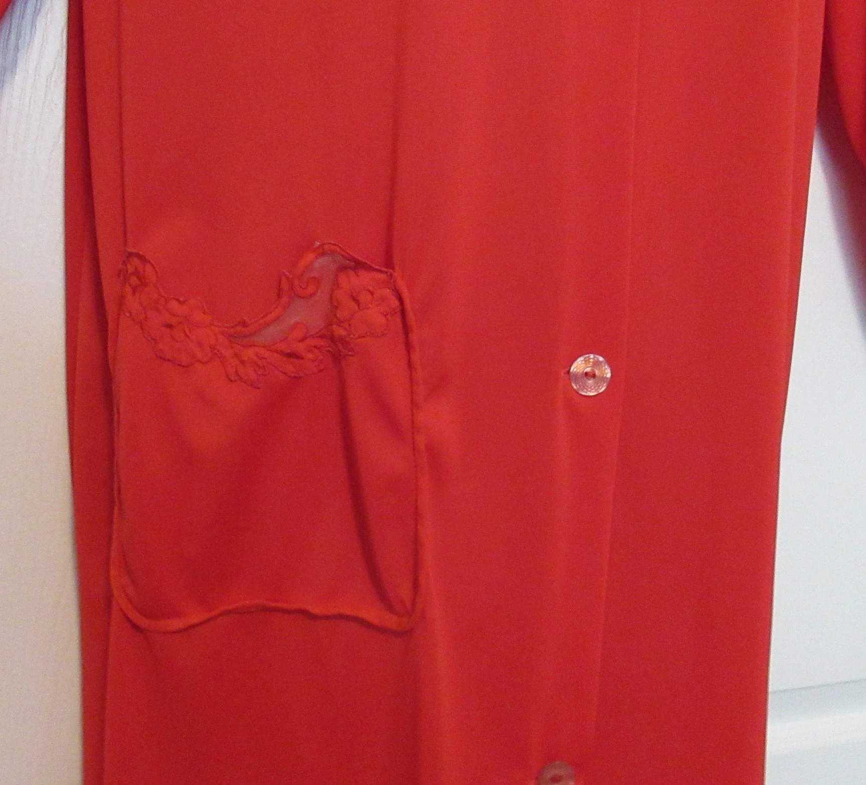 40 Bust Sz Med Robe Quality Lingerie Logo Red Nylon Quarter Length Sleeve Peter Pan Collar Floral Lace Button Front and Pocket Made In Usa by Lorraine - Image 8