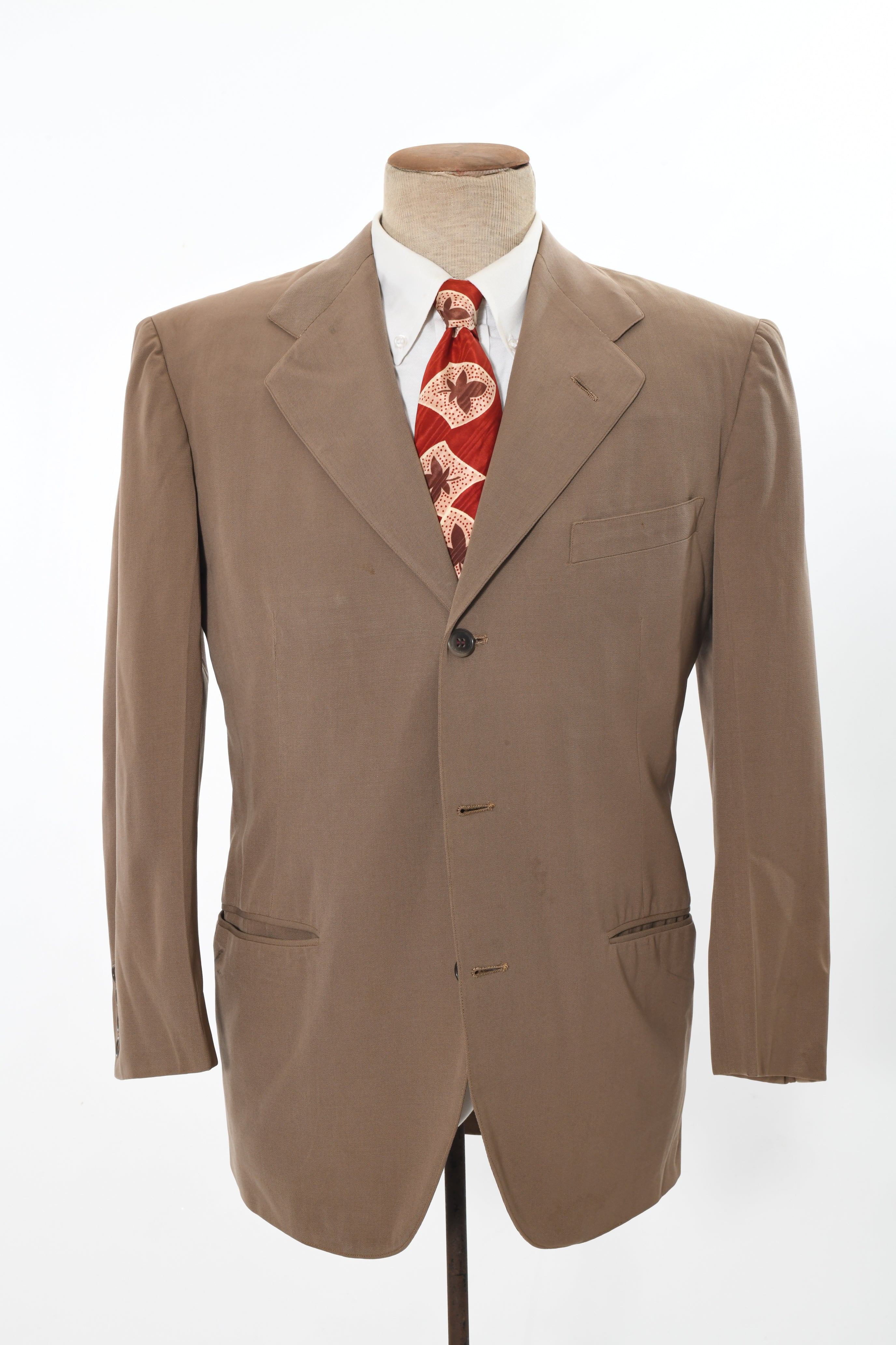 40s 37s Tan Gabardine Single Breasted Pants Suit By Botany "500" - Image 4