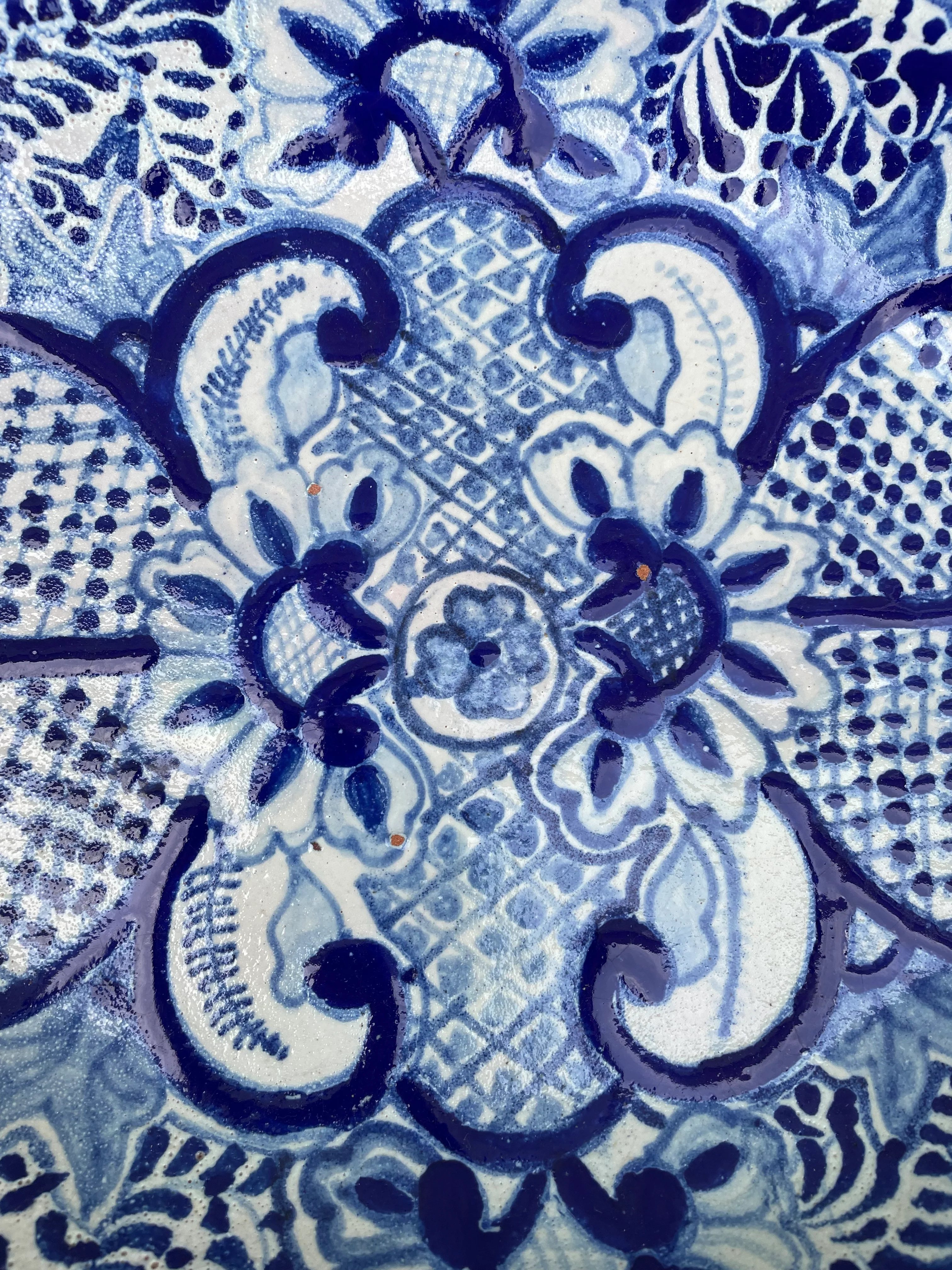 40s/50s Blue And White Painted Pottery Serving Puebla - Image 3