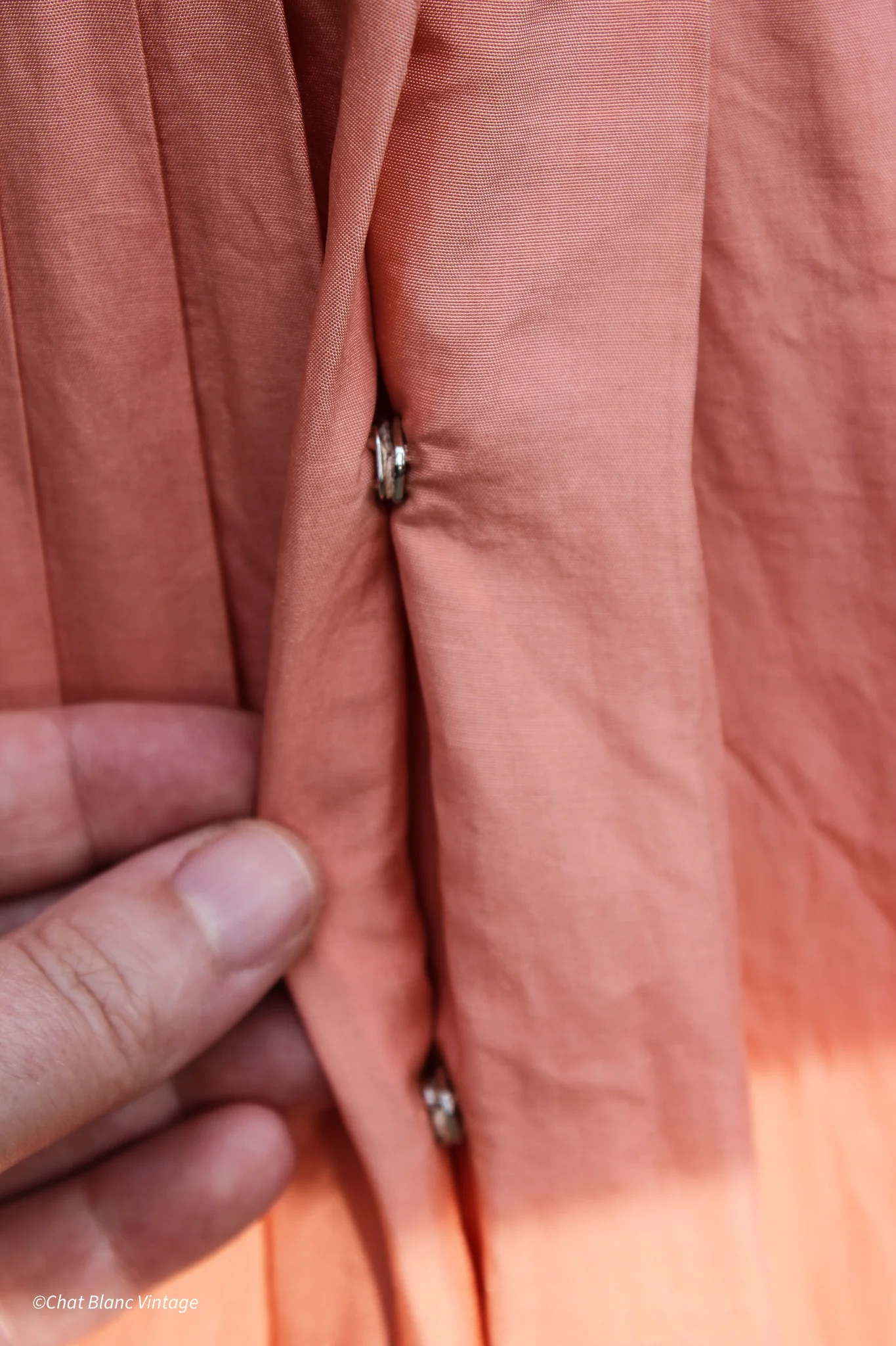 40s/50s Coral Silk New Look Shirtdress - Image 6