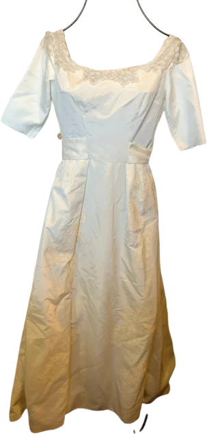 40s/50s Gorgeous Wedding Dress With Many Details.