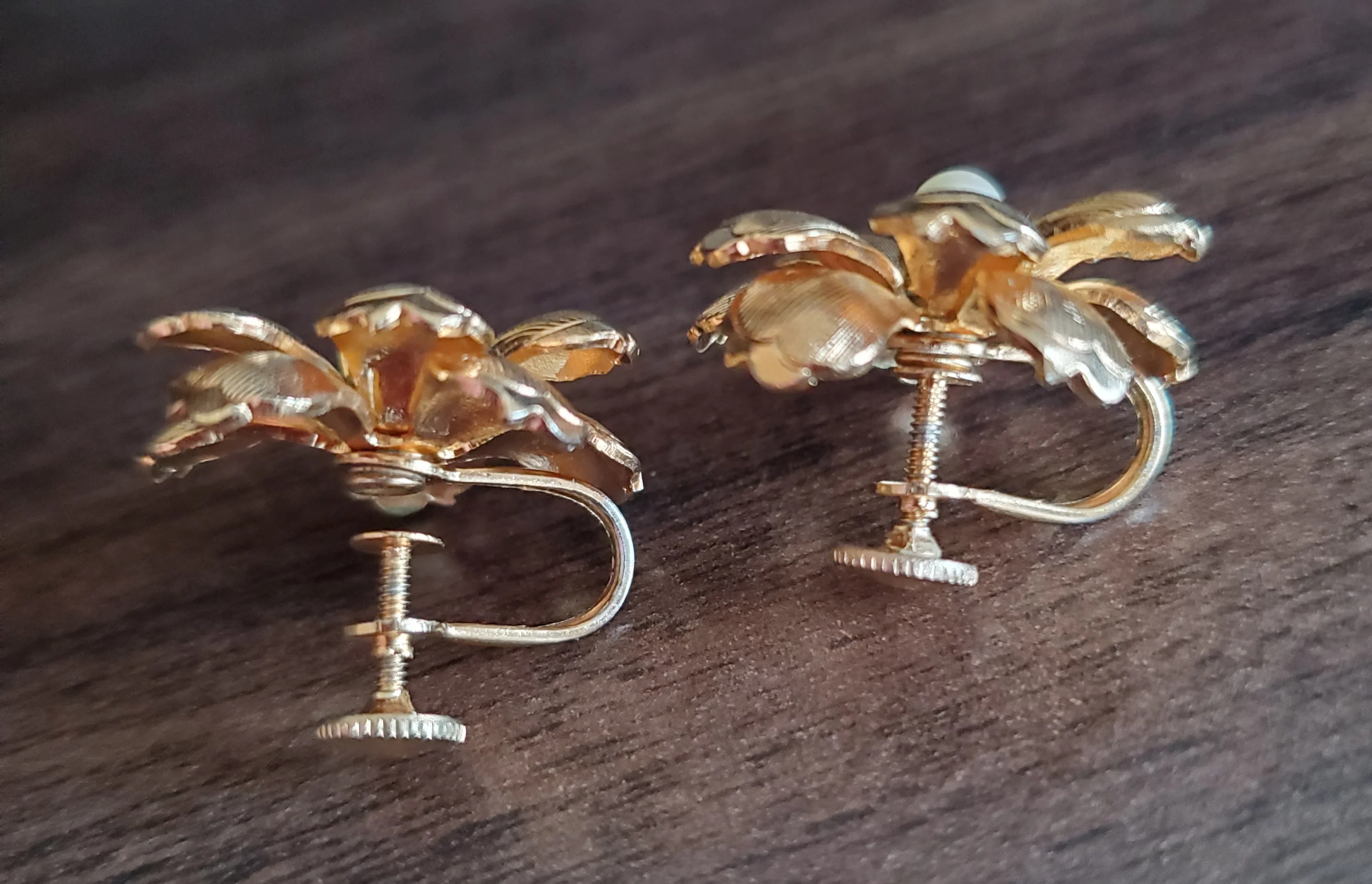 40s/50s Multi Layer Flower With Seed Pearl Earrings By Coro - Image 10