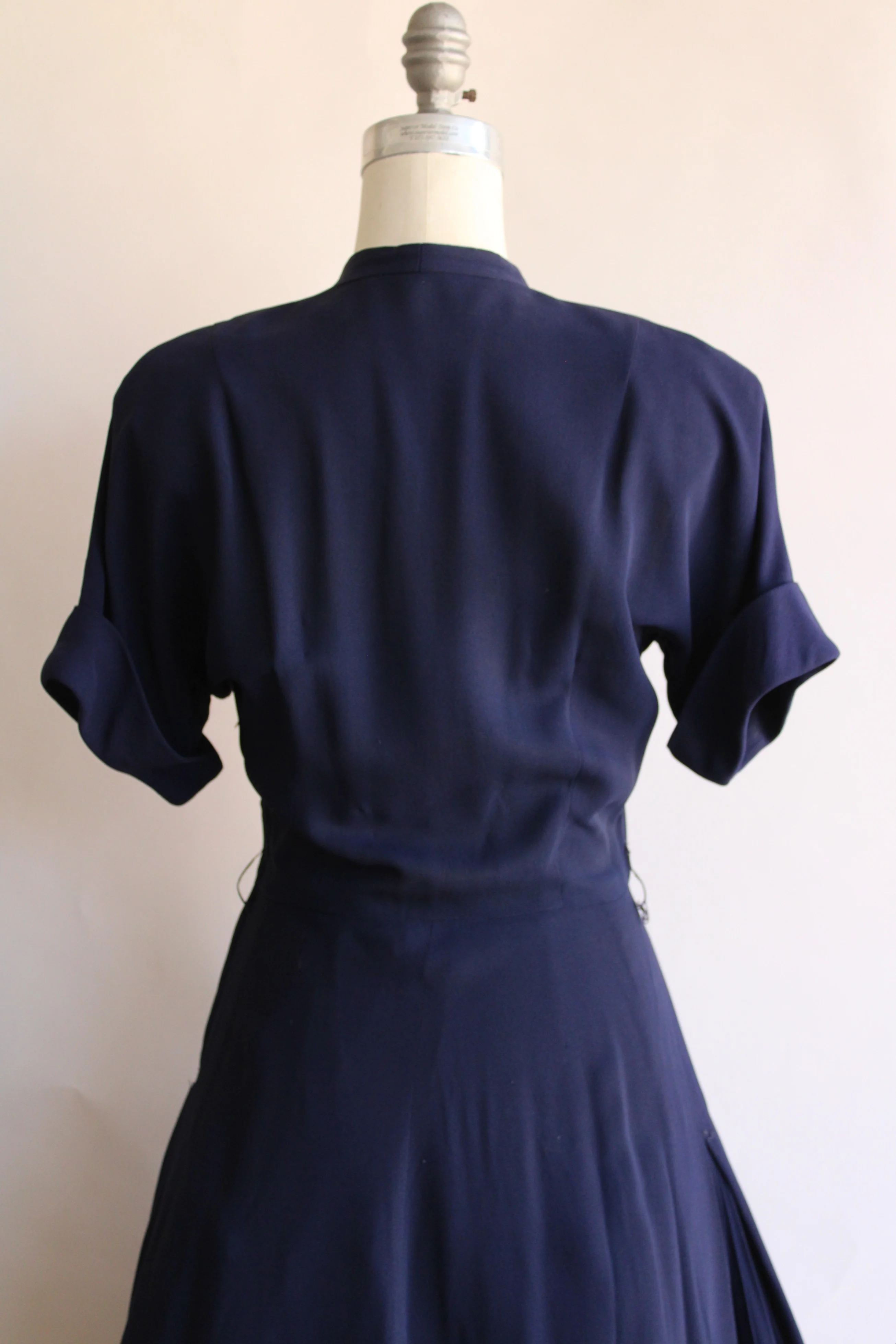 40s/50s Navy Blue Rayon Dress With Pleated Skirt - Image 9