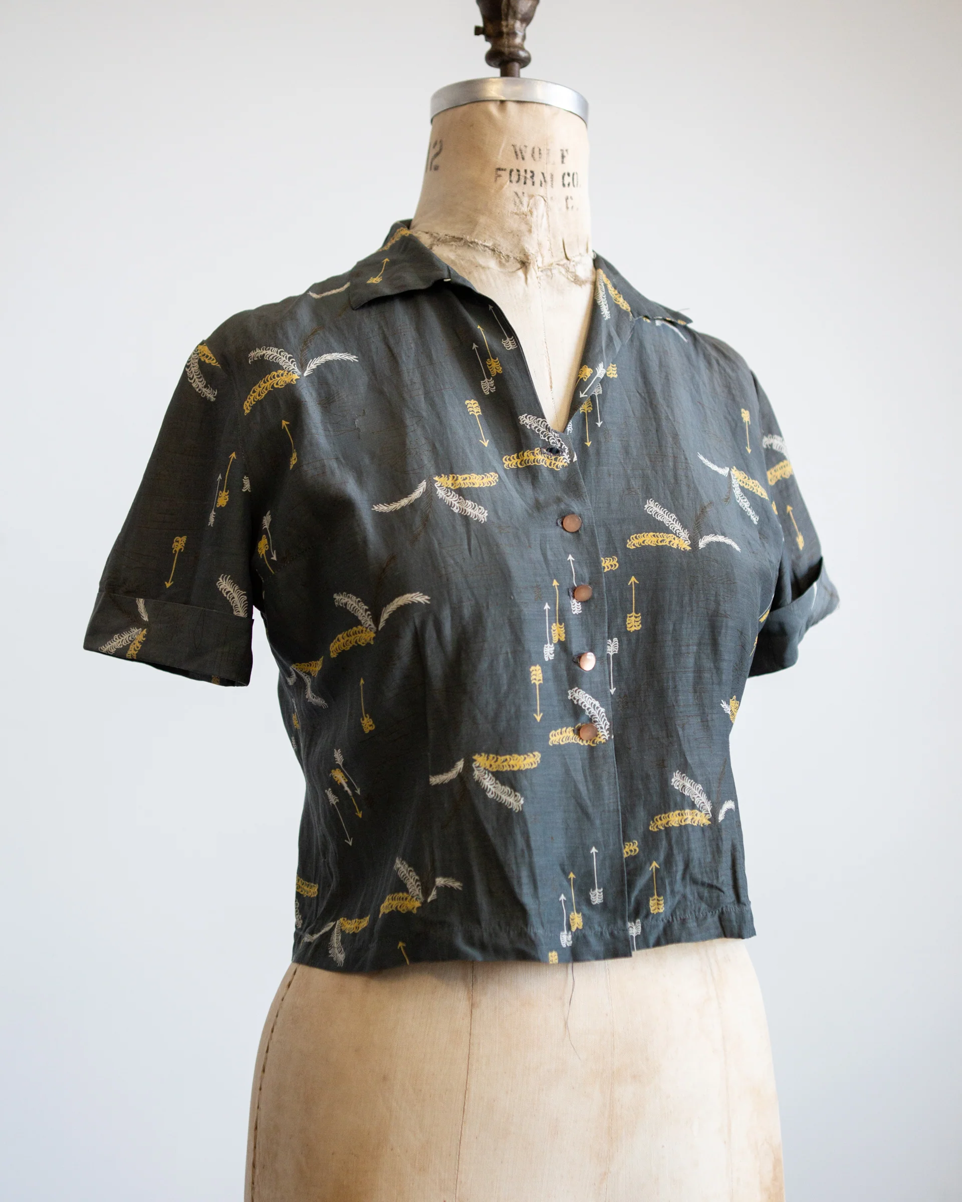 40s/50s Silk Arrow Print Blouse By Collegetown - Image 6