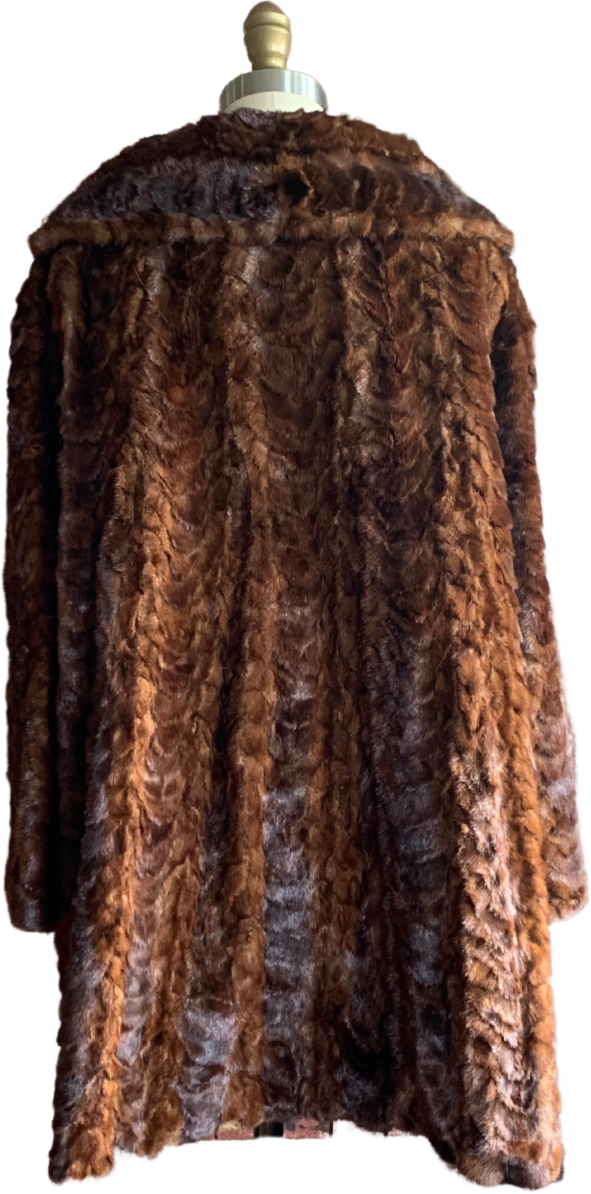 40s/50s Textured Sculptued Mink Mid Thigh Length Coat - Image 2