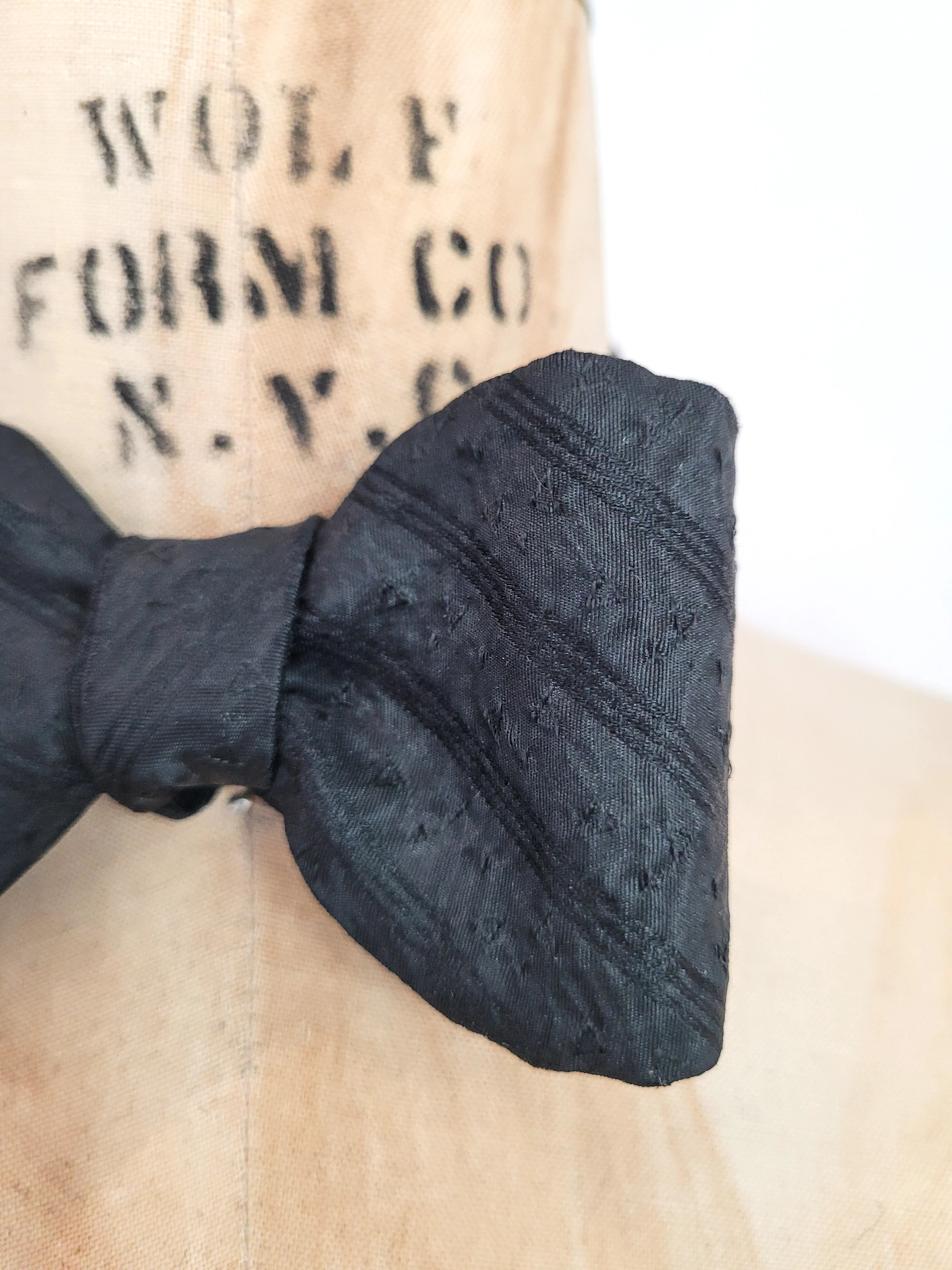 40s/50s Vintage Silk Striped Adjustable Bow Tie Patent By Regal Adjusto-Tie - Image 3