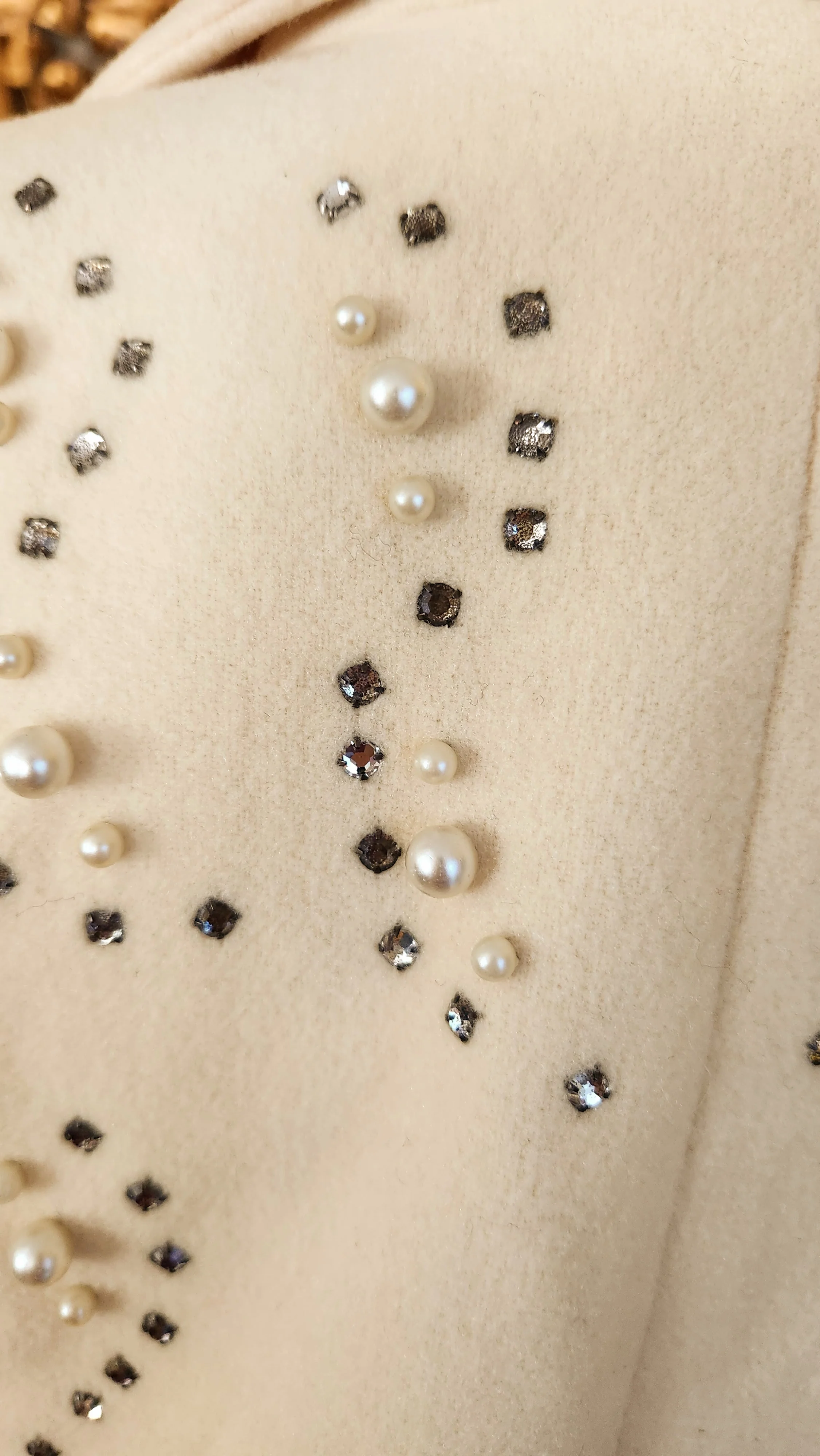 40s/50s White Wool Pearl Rhinestone Dolman Sleeve Jacket - Image 10