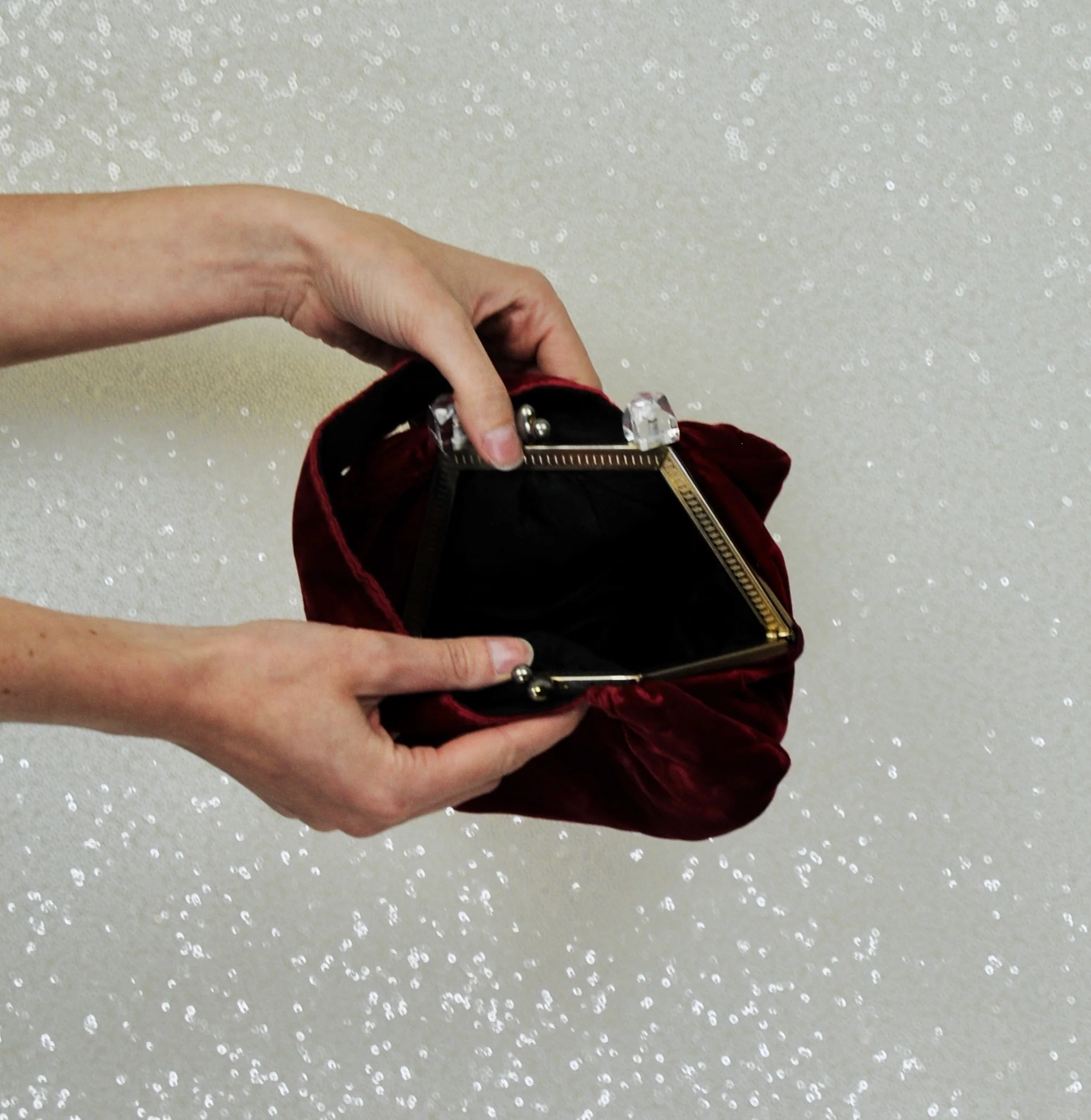 40s/50s Wine Red Velvet Wristlet Purse With Lucite Details - Image 2