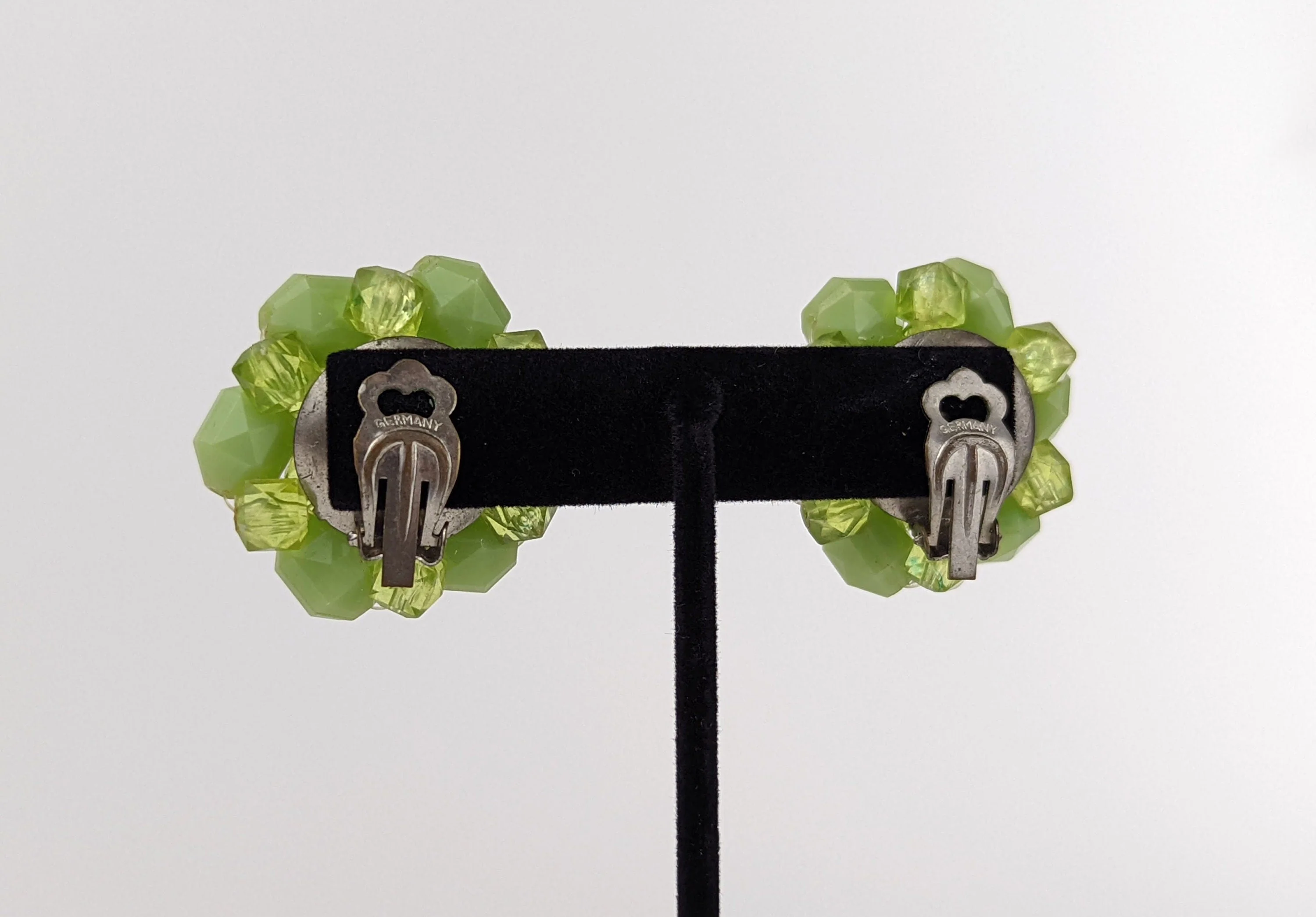 40s - 60s Emerald Green Earrings with Spring Back Clip On | Germany - Image 2
