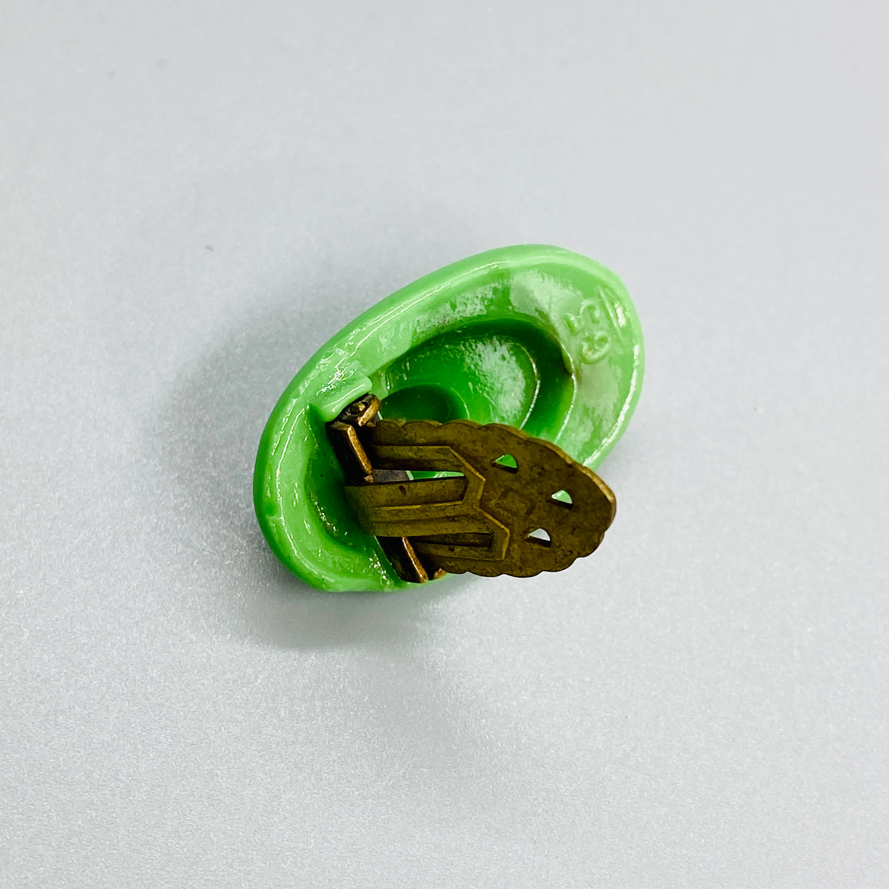 40s Art Deco Mod Green And Silver Foil Dress Clip - Image 10
