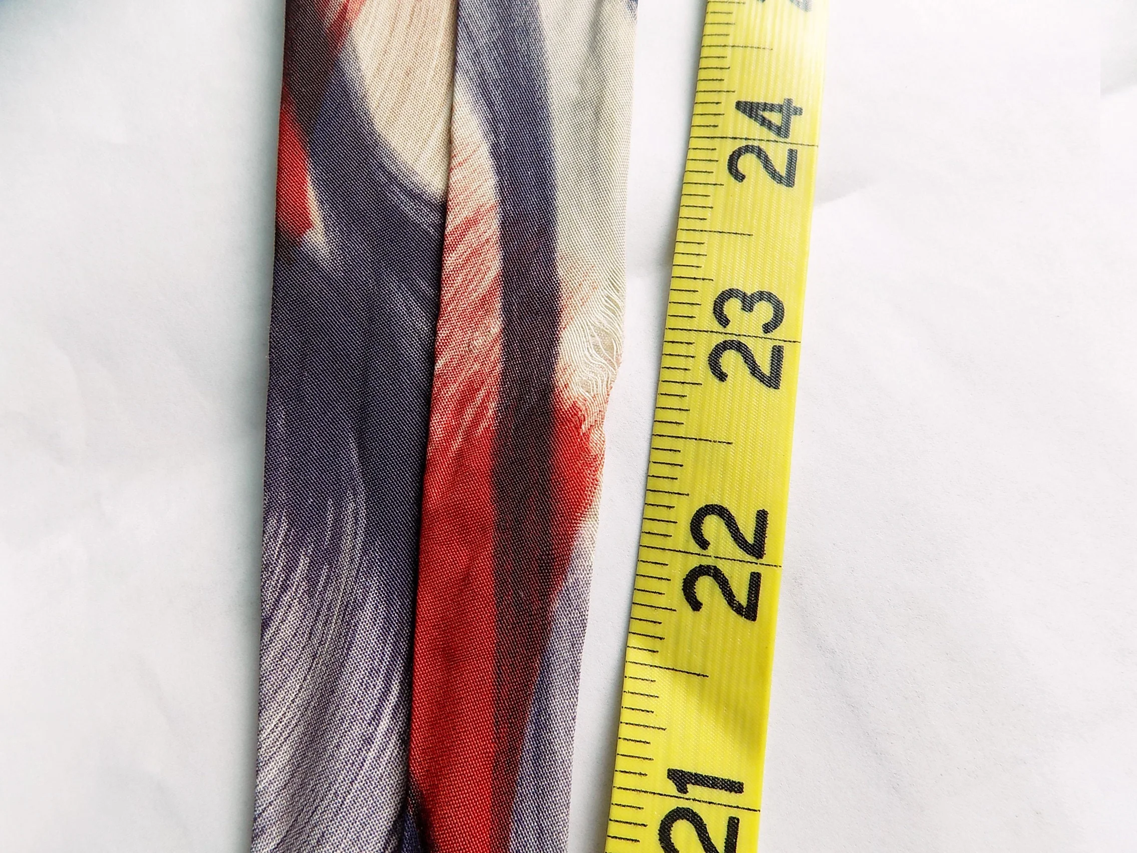 40s Art Deco Red White, Blue, Purple, Gray Hand Painted Wide Necktie Wide Rayon Hengerer's Department Store by Hengerer's Department Store - Image 6