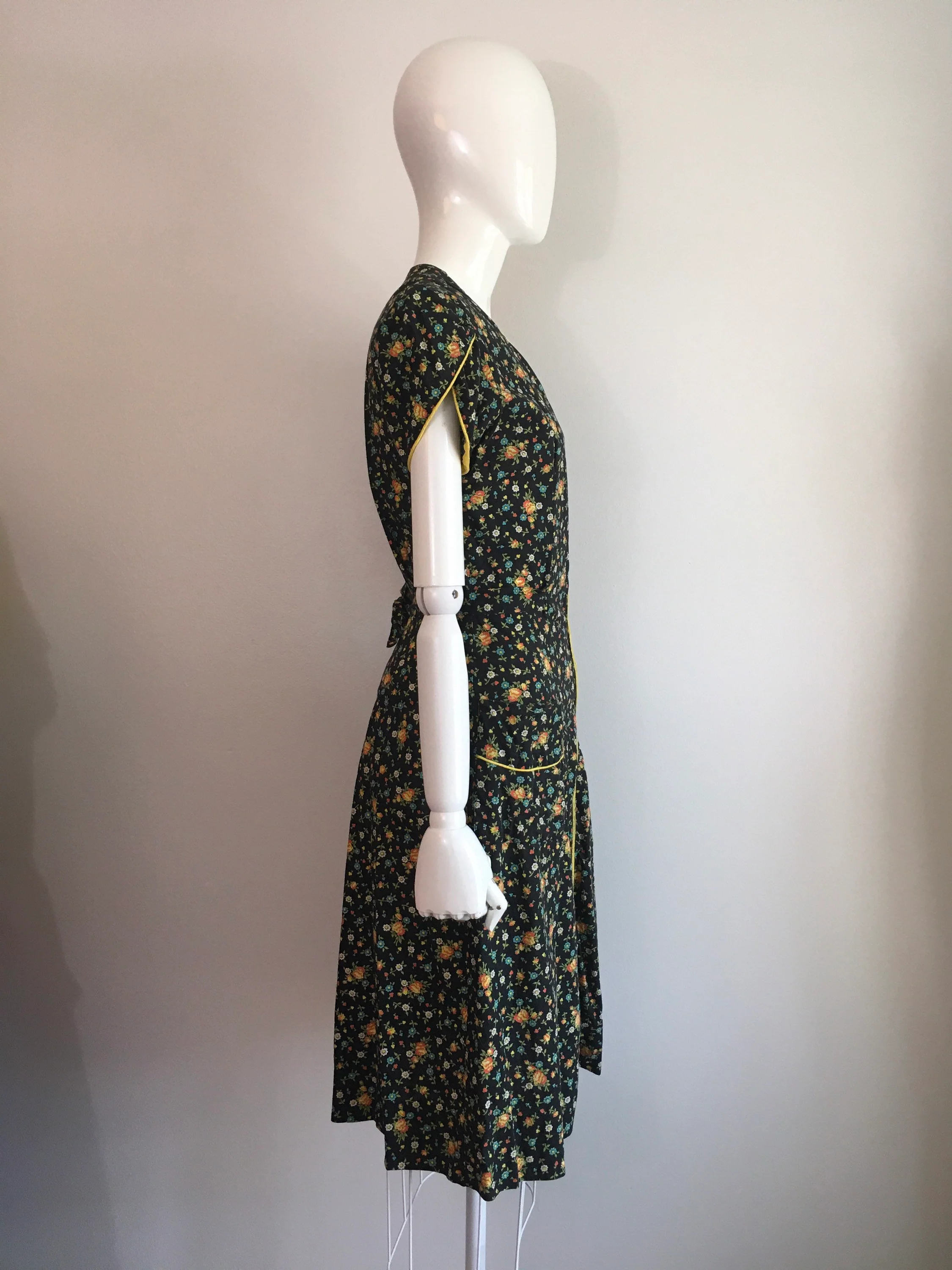 40's Black Floral Print Zip Front House Dress with Yellow Trim by Faithful Frocks - Image 3