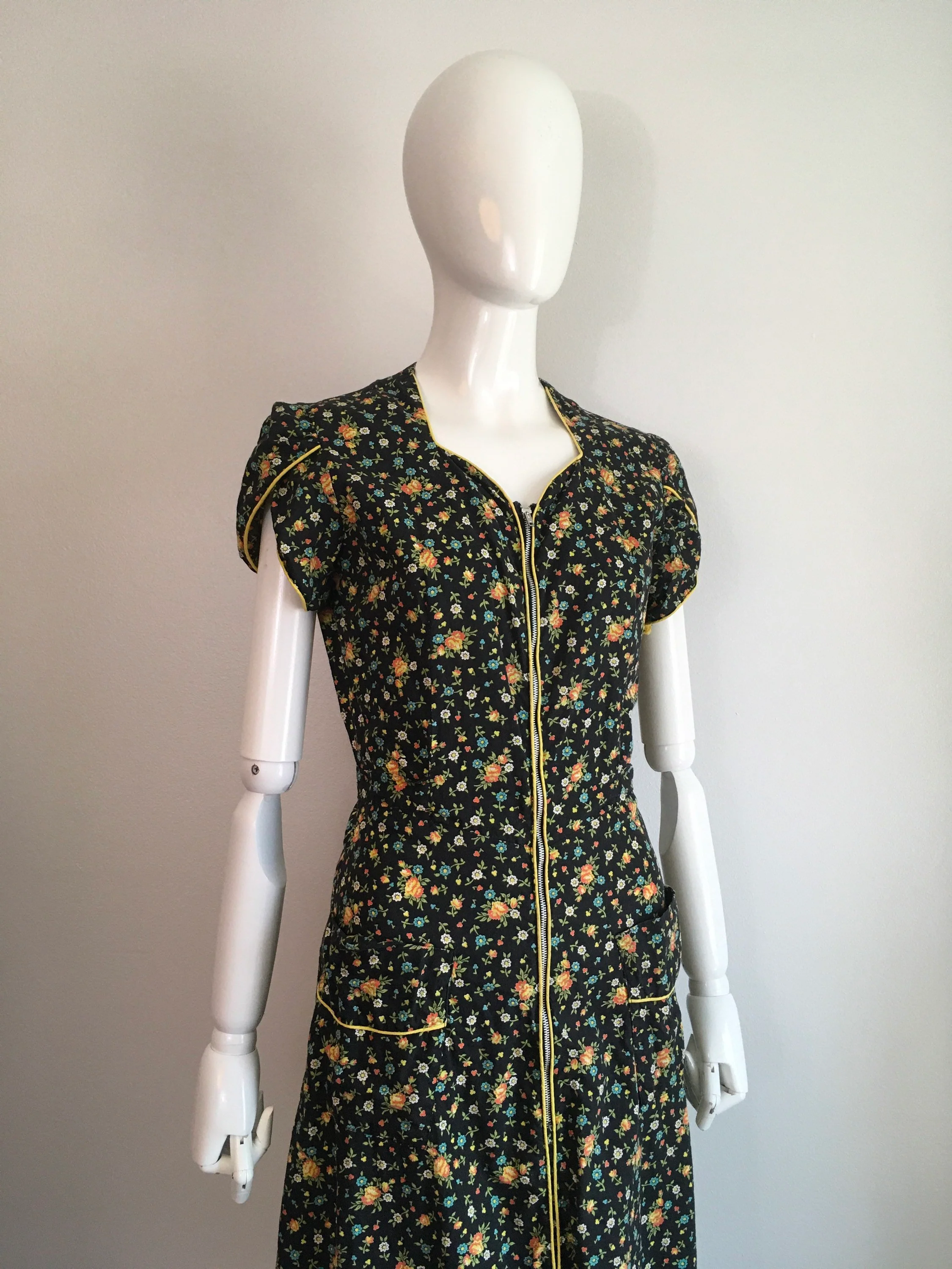 40's Black Floral Print Zip Front House Dress with Yellow Trim by Faithful Frocks - Image 4
