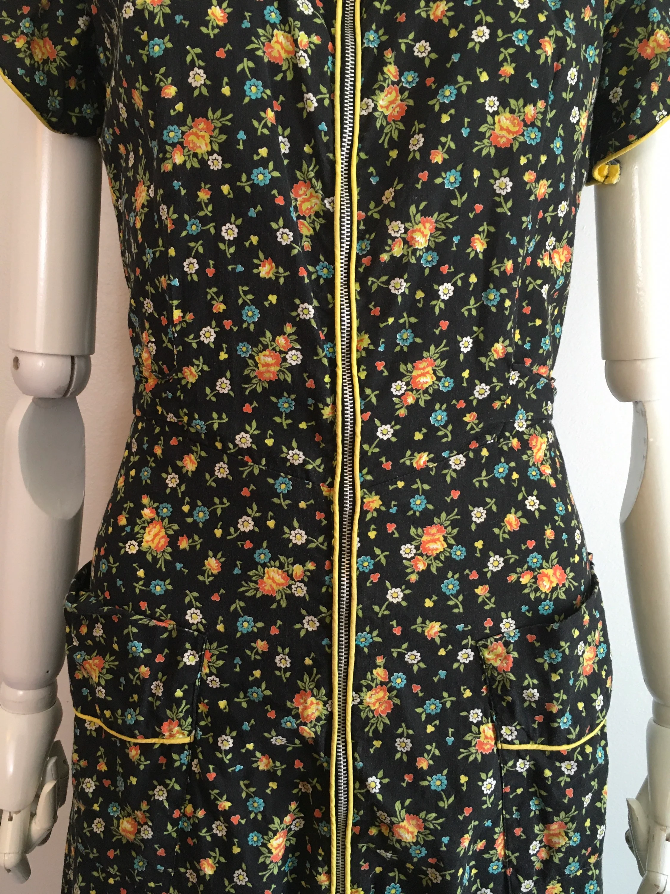 40's Black Floral Print Zip Front House Dress with Yellow Trim by Faithful Frocks - Image 5