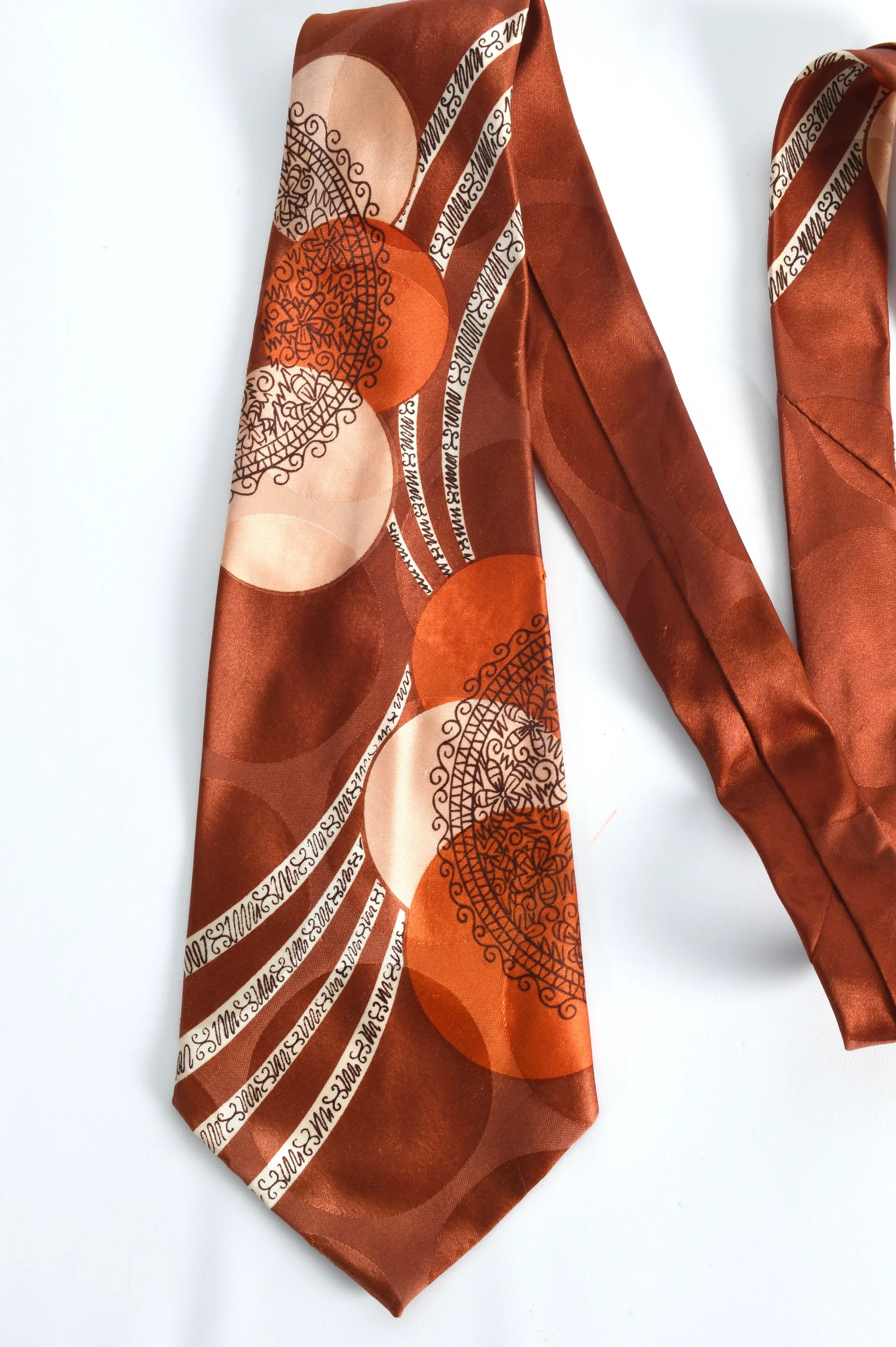 40s Copper Brown Art Deco Circles Wide Swing Tie - Image 3