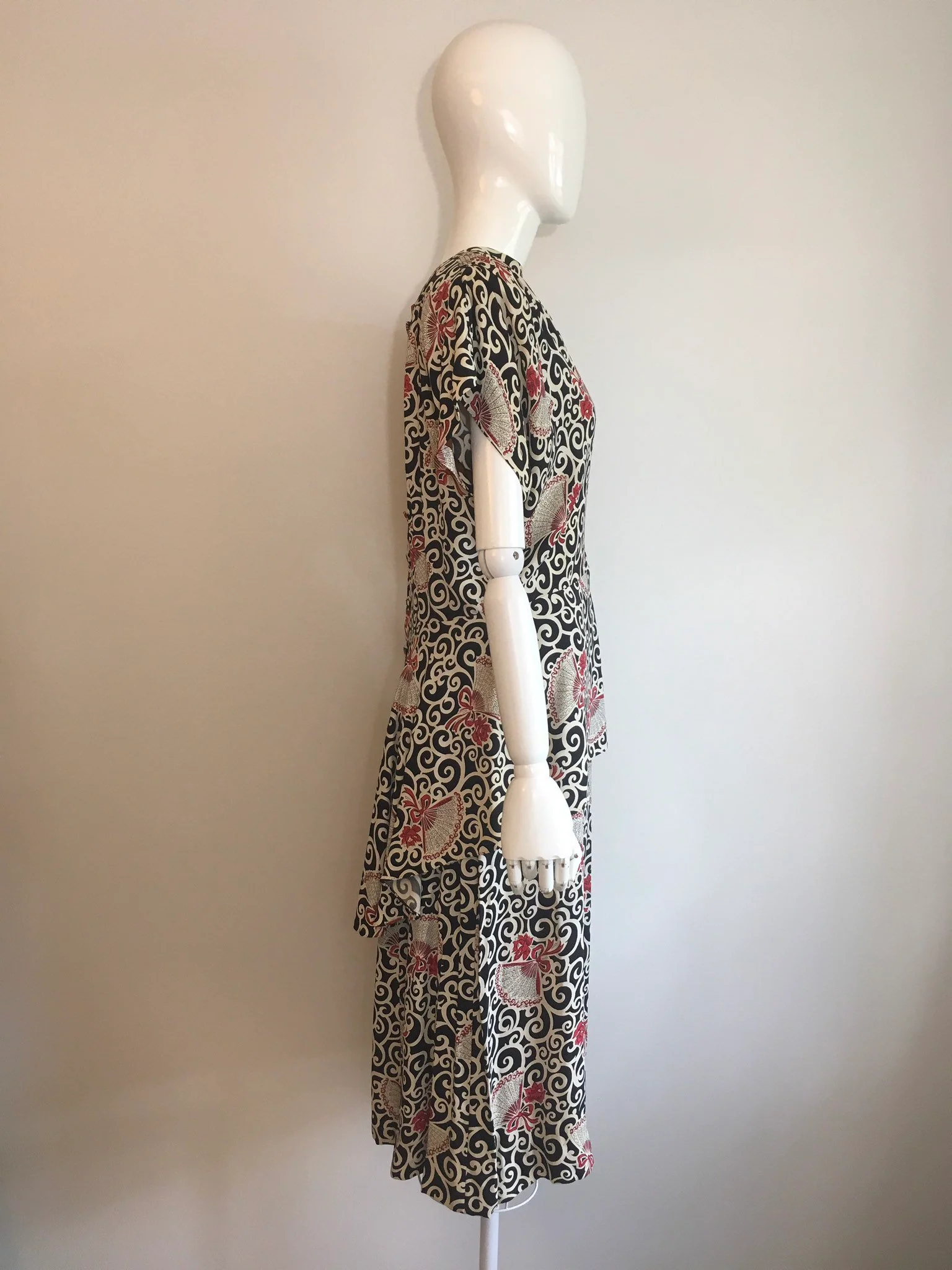 40's Fan Novelty Print Blouse and Skirt Set - Image 4