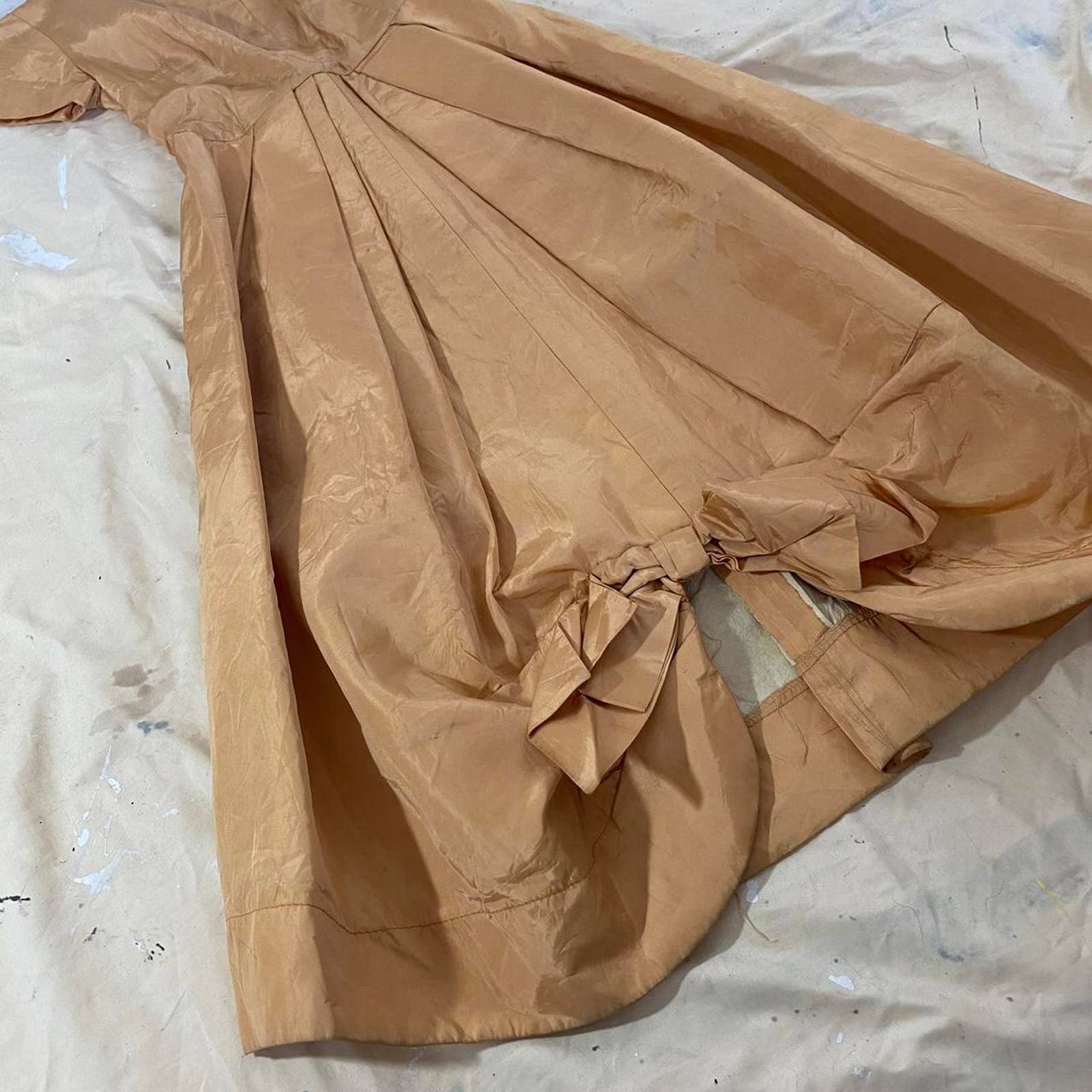 40s Ochre Taffeta Cocktail Dress - Image 4