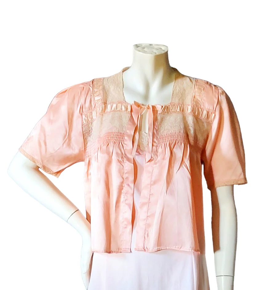 40s Peach Rayon Bed Jacket With Ribbons Lace Unworn - Image 6