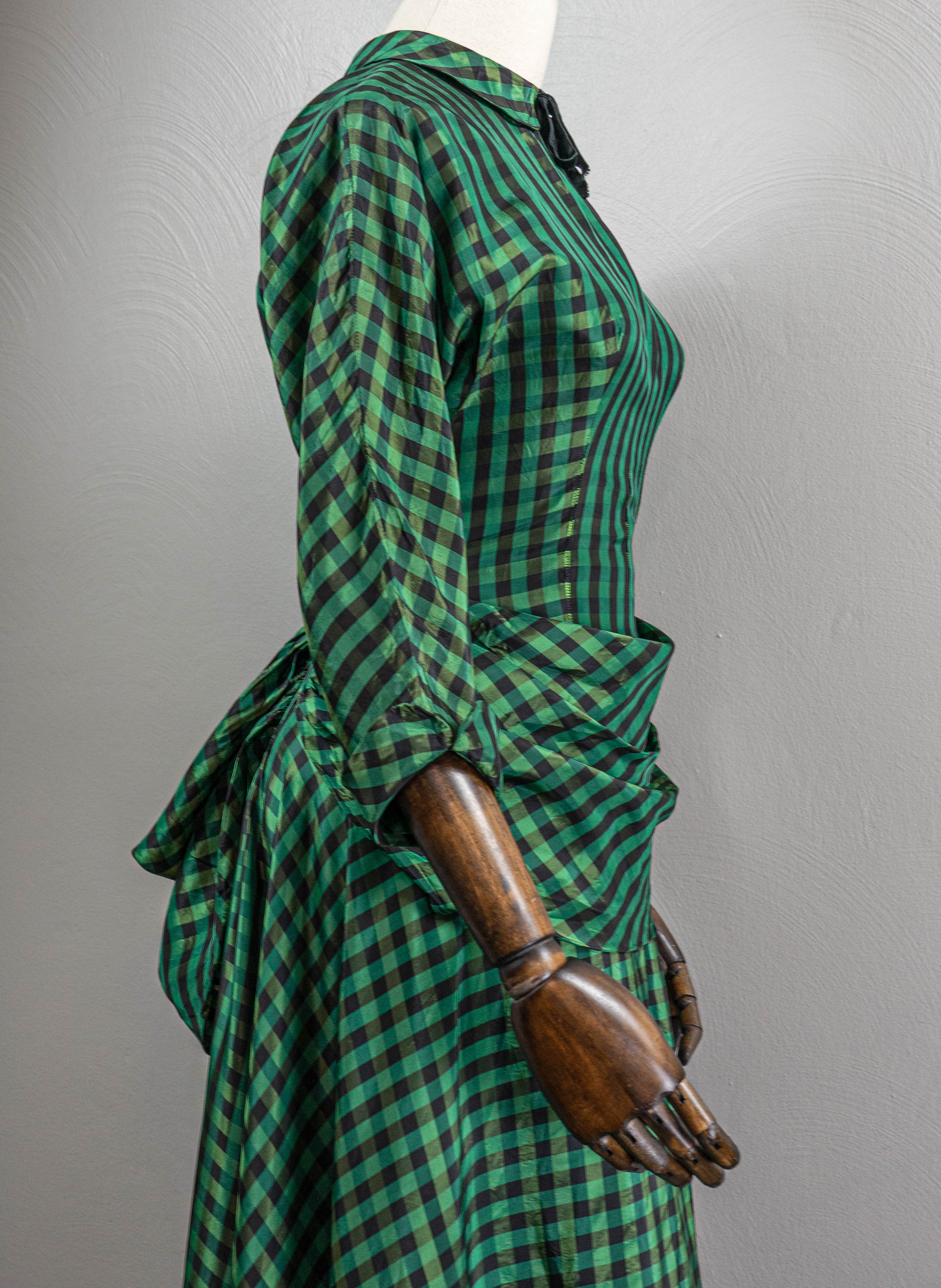 40s Plaid Taffeta Evening Gown Victorian Styled Bustle - Image 4