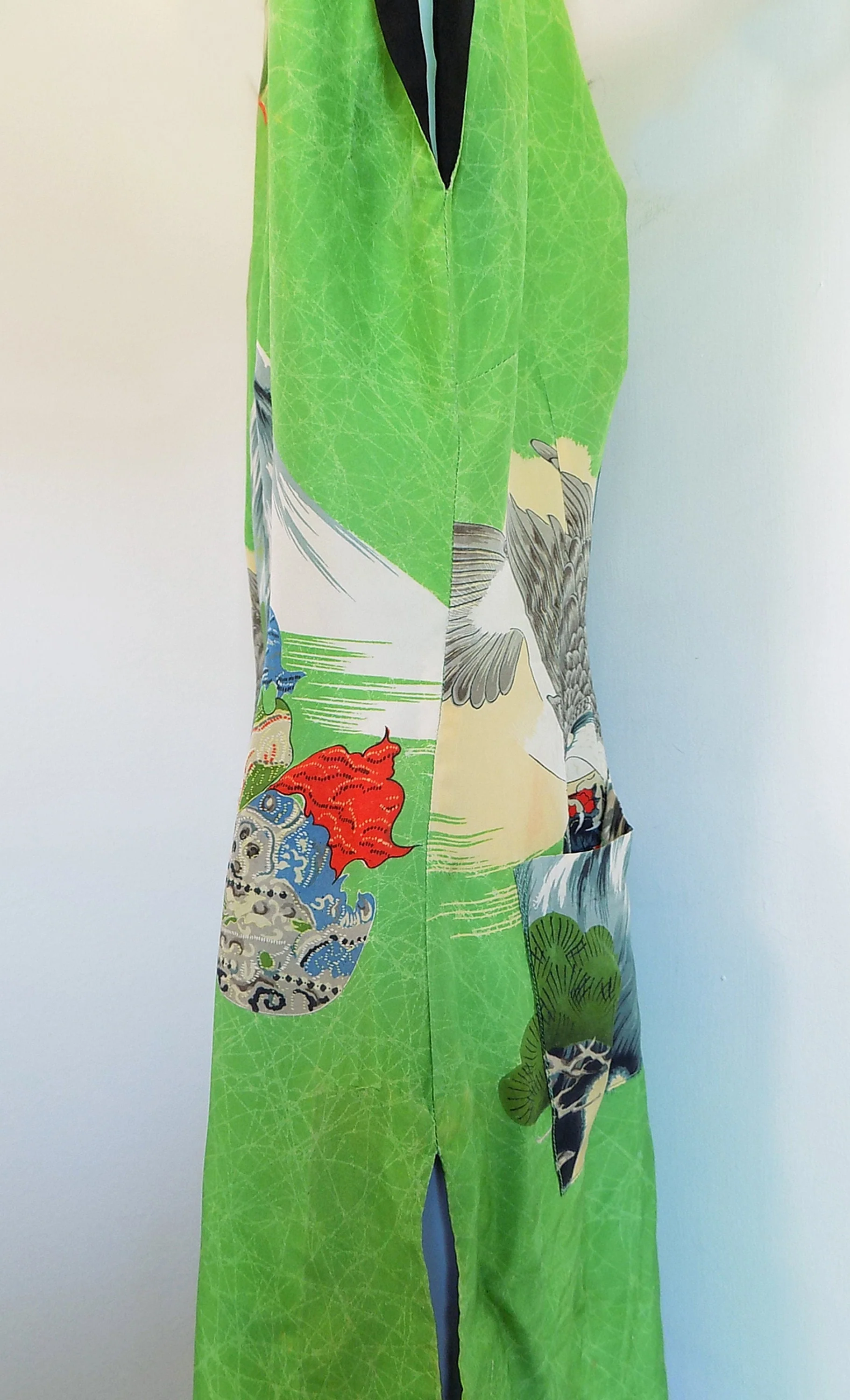 40s Rare Cheongsam Silk Dress From The Royal Hawaiian Hotel M-L by Pauline Lake - Image 2