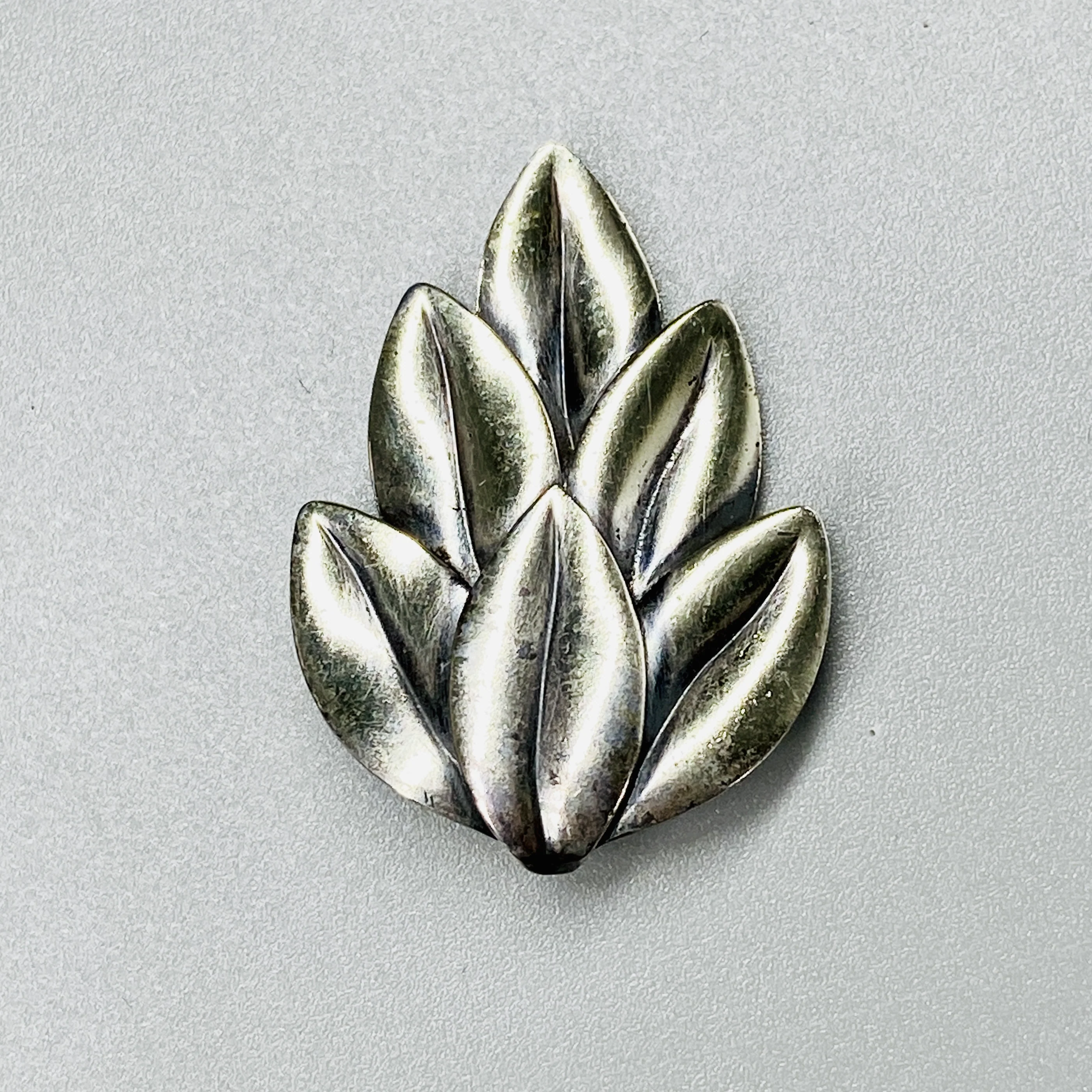 40s Sterling Silver Fur Clip Leaf Motif By Napier - Image 3