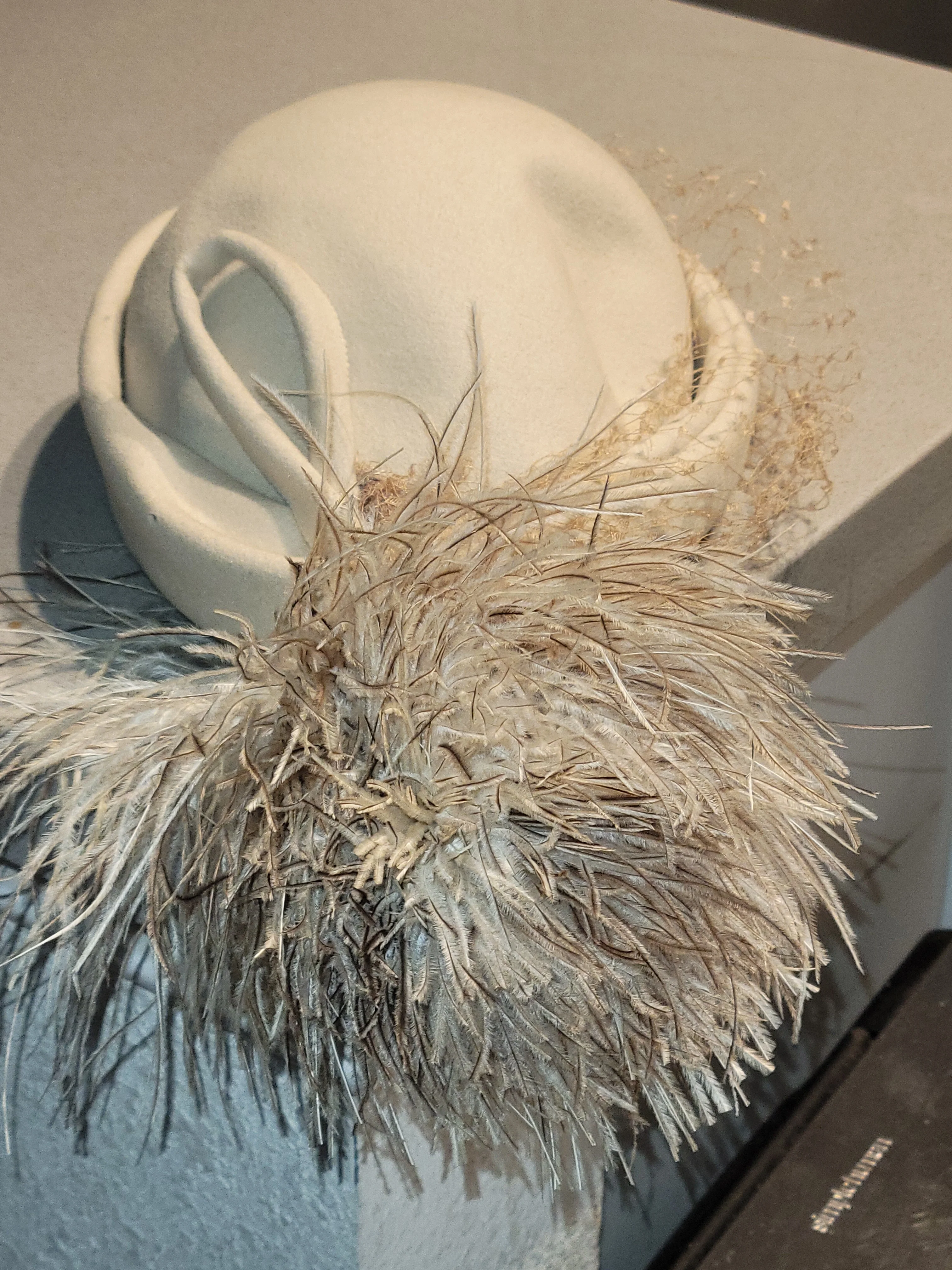 40s Vintage 40s Beige Wool Hat With Ostrich Plume By New York Creation - Image 4