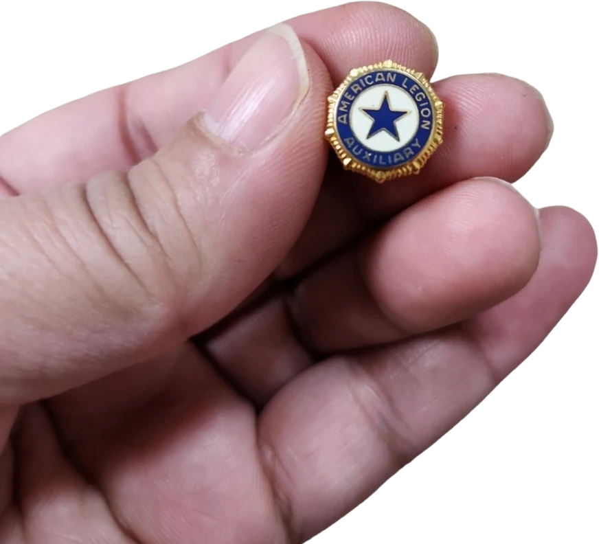 40s Vintage Gold Toned American Legion Auxiliary Pin