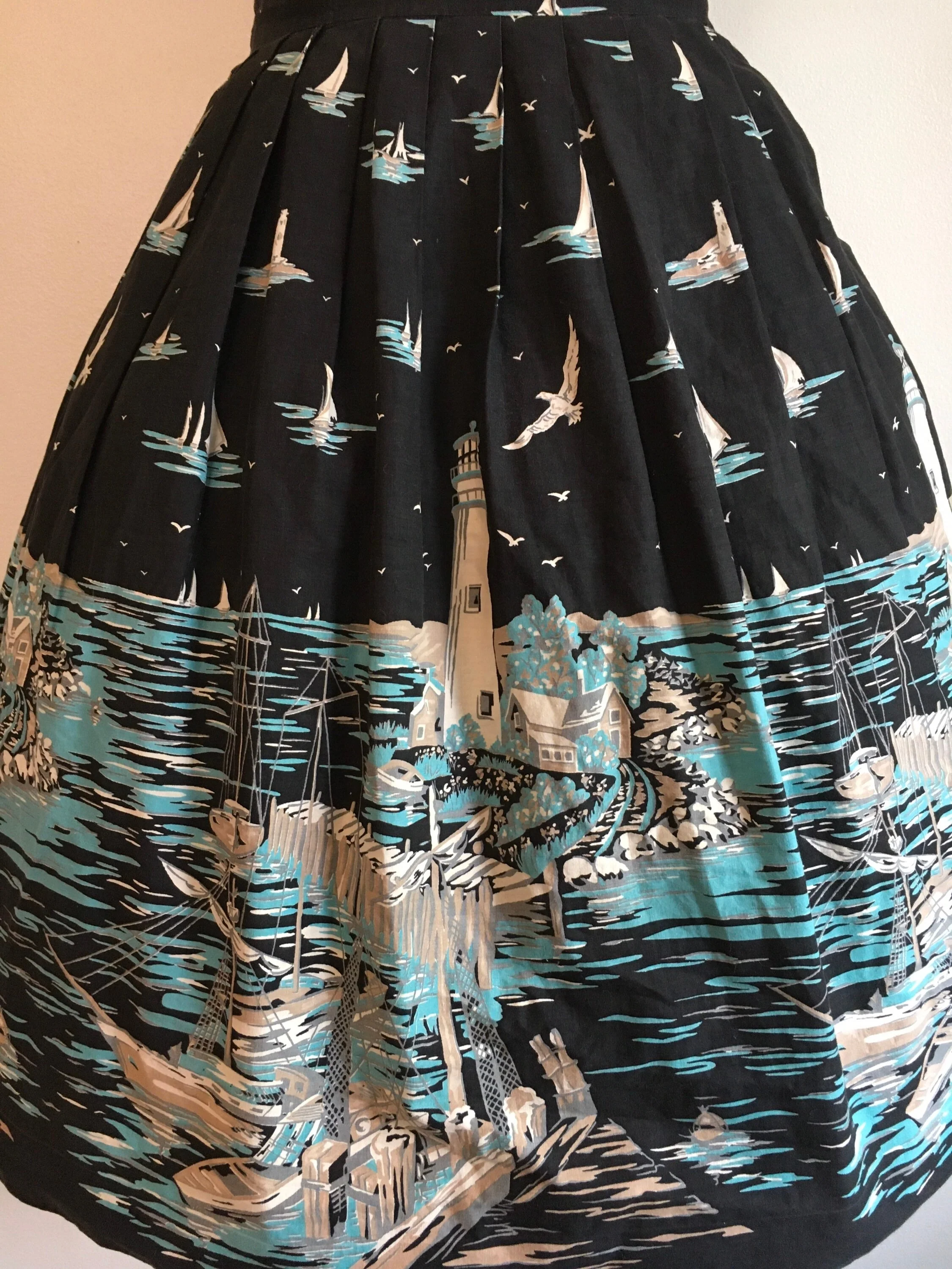 50’s Lighthouse Scenic Novelty Print Border Skirt - Image 5