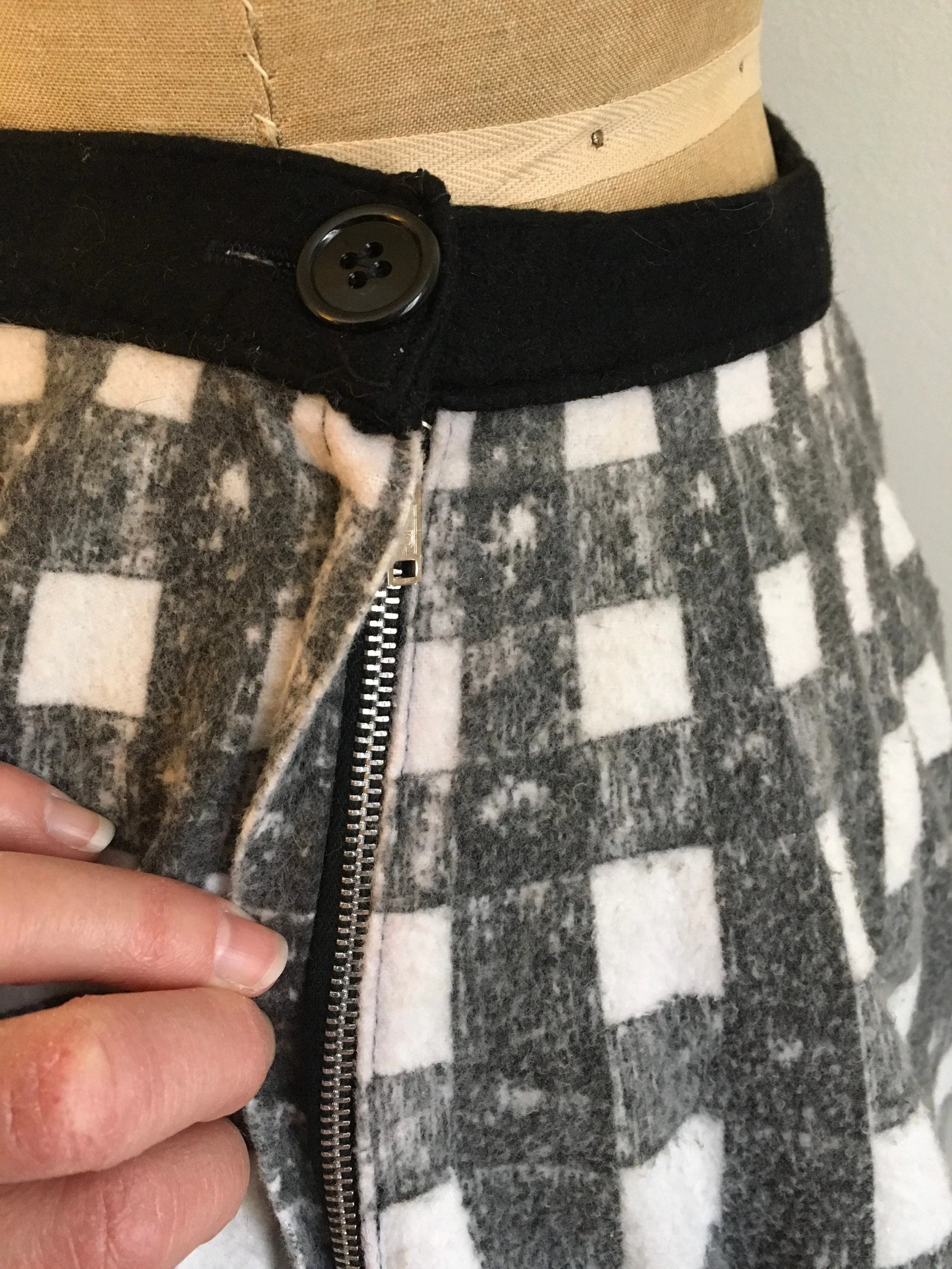 50’s Plaid Flannel Border Print Circle Skirt - Image 8