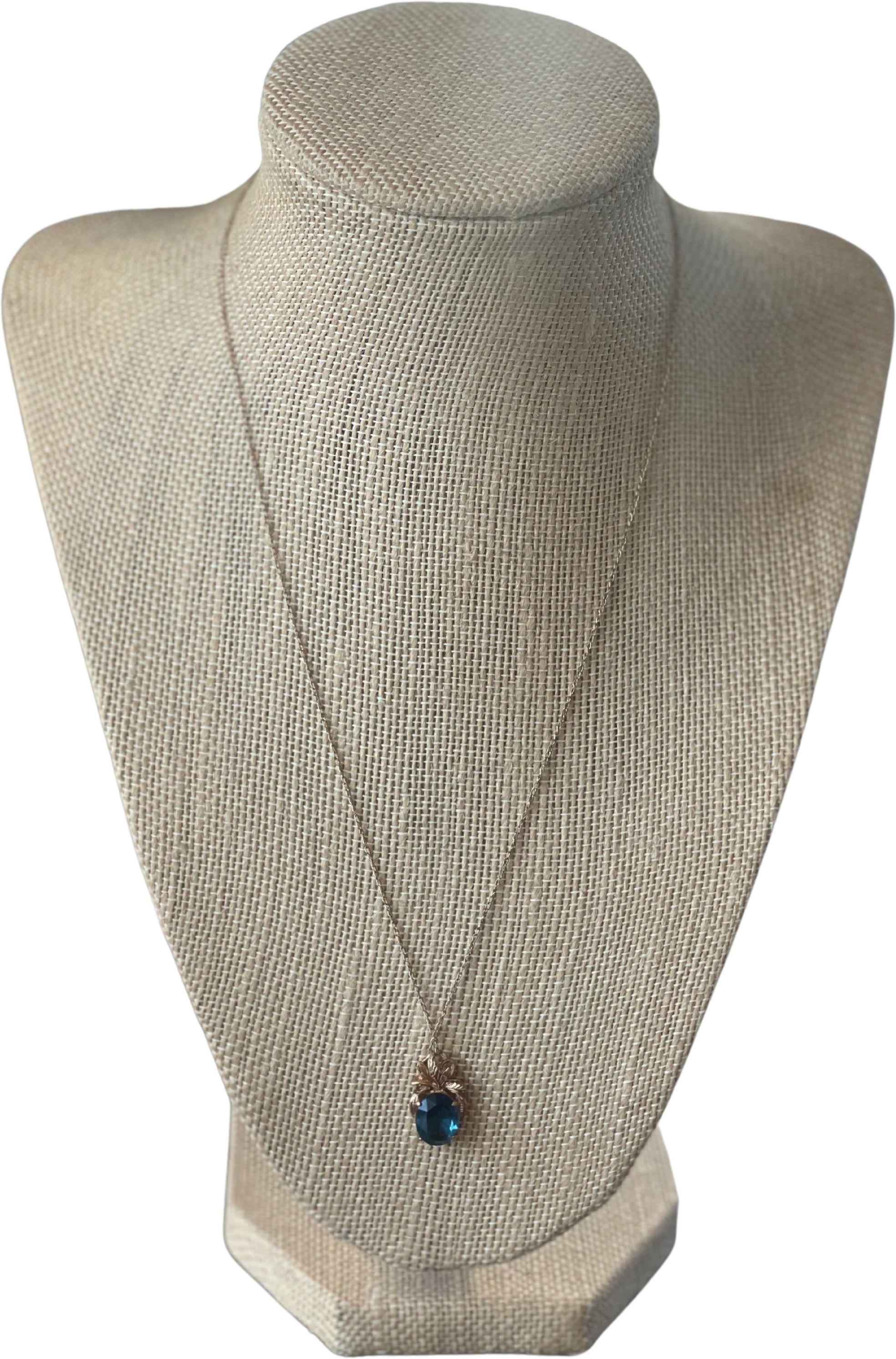 50s/60s 14k Gold Chain With Sapphire Pendant