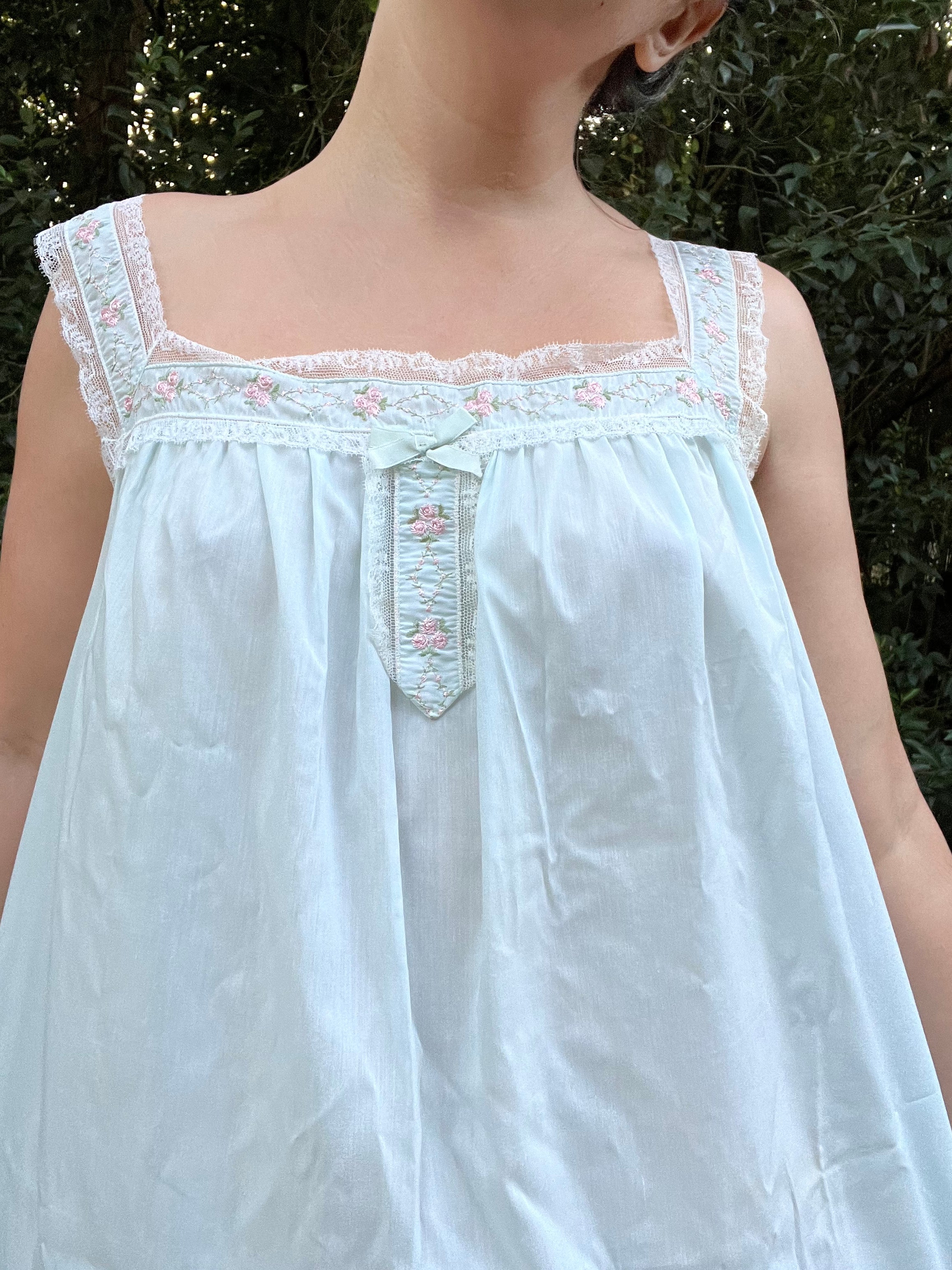 50s/60s Baby Blue Nightgown With Pink Embroidered Flowers By Heiress - Image 4